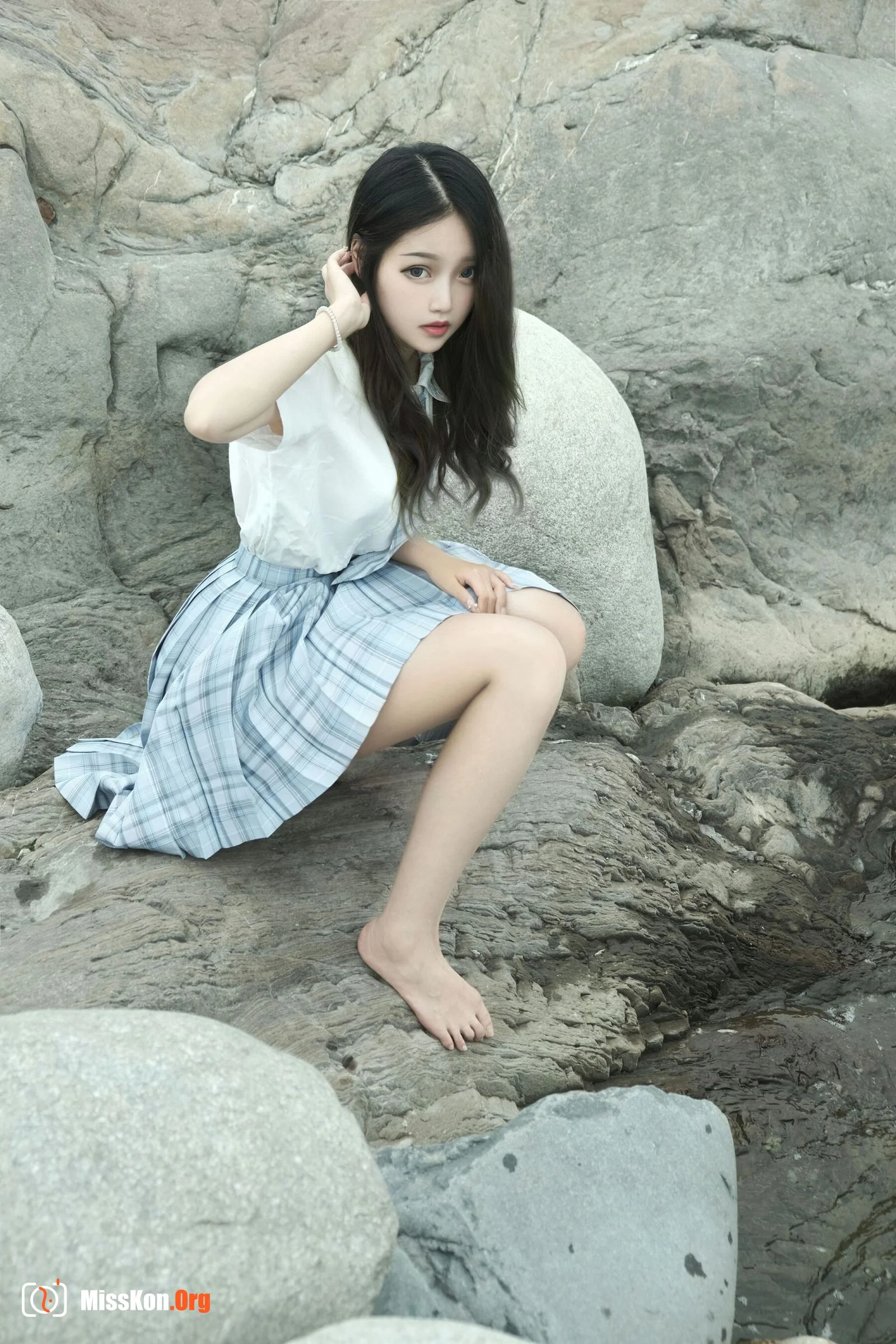 eloise Ruanruan: Riverside JK - Photo 14