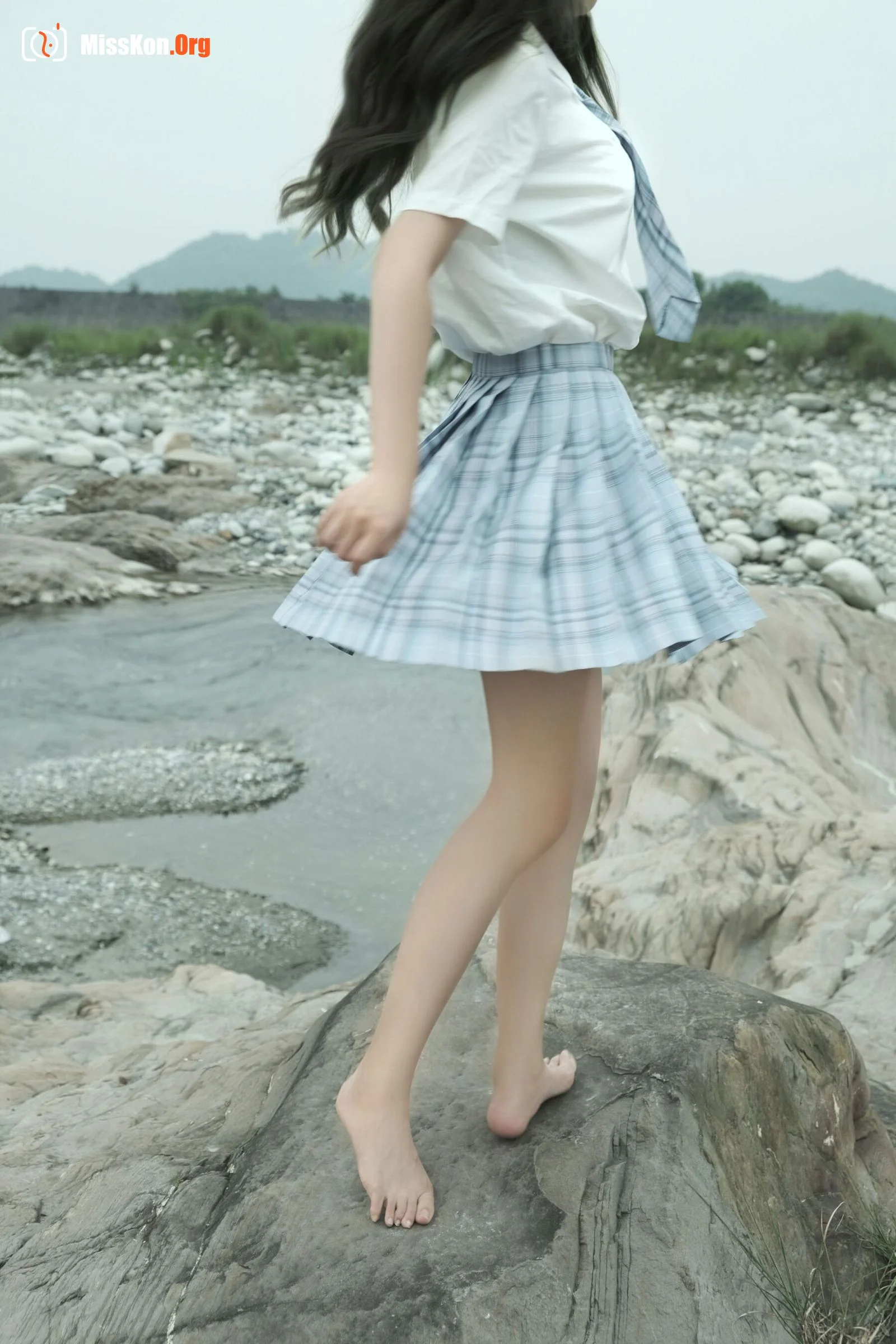 eloise Ruanruan: Riverside JK - Photo 19