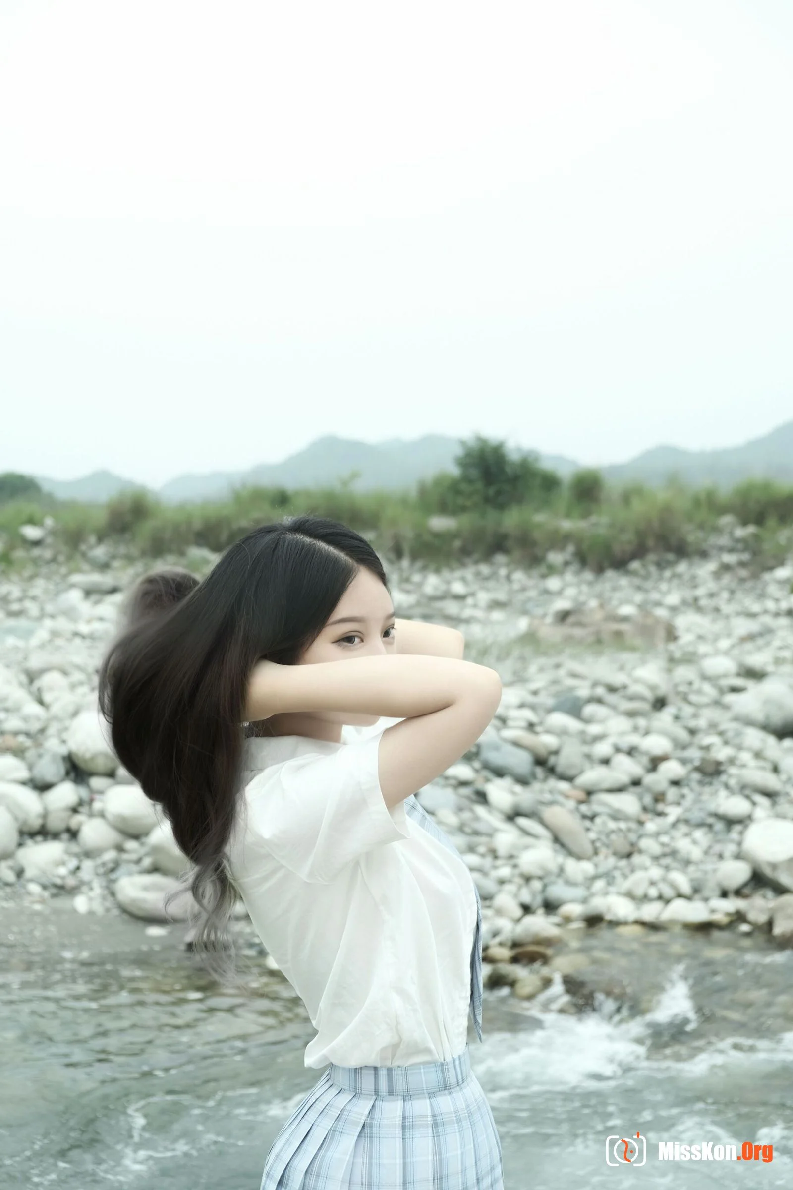 eloise Ruanruan: Riverside JK - Photo 4
