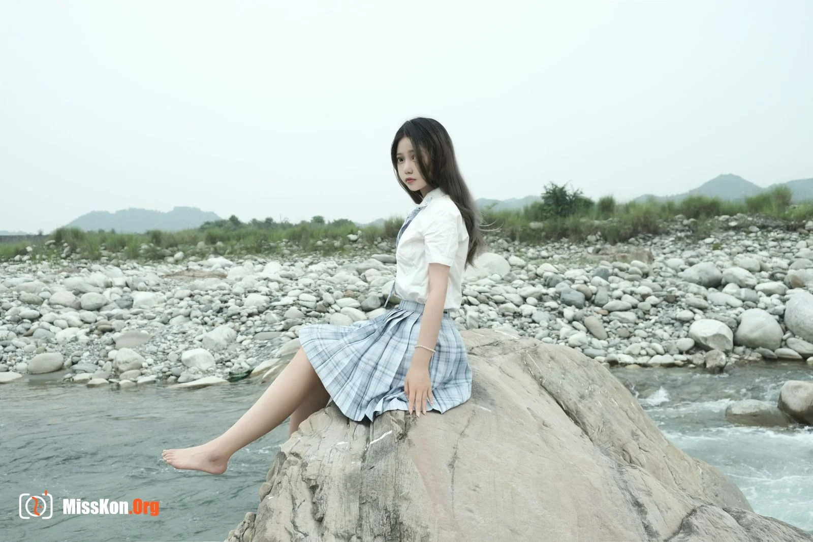 eloise Ruanruan: Riverside JK - Photo 6