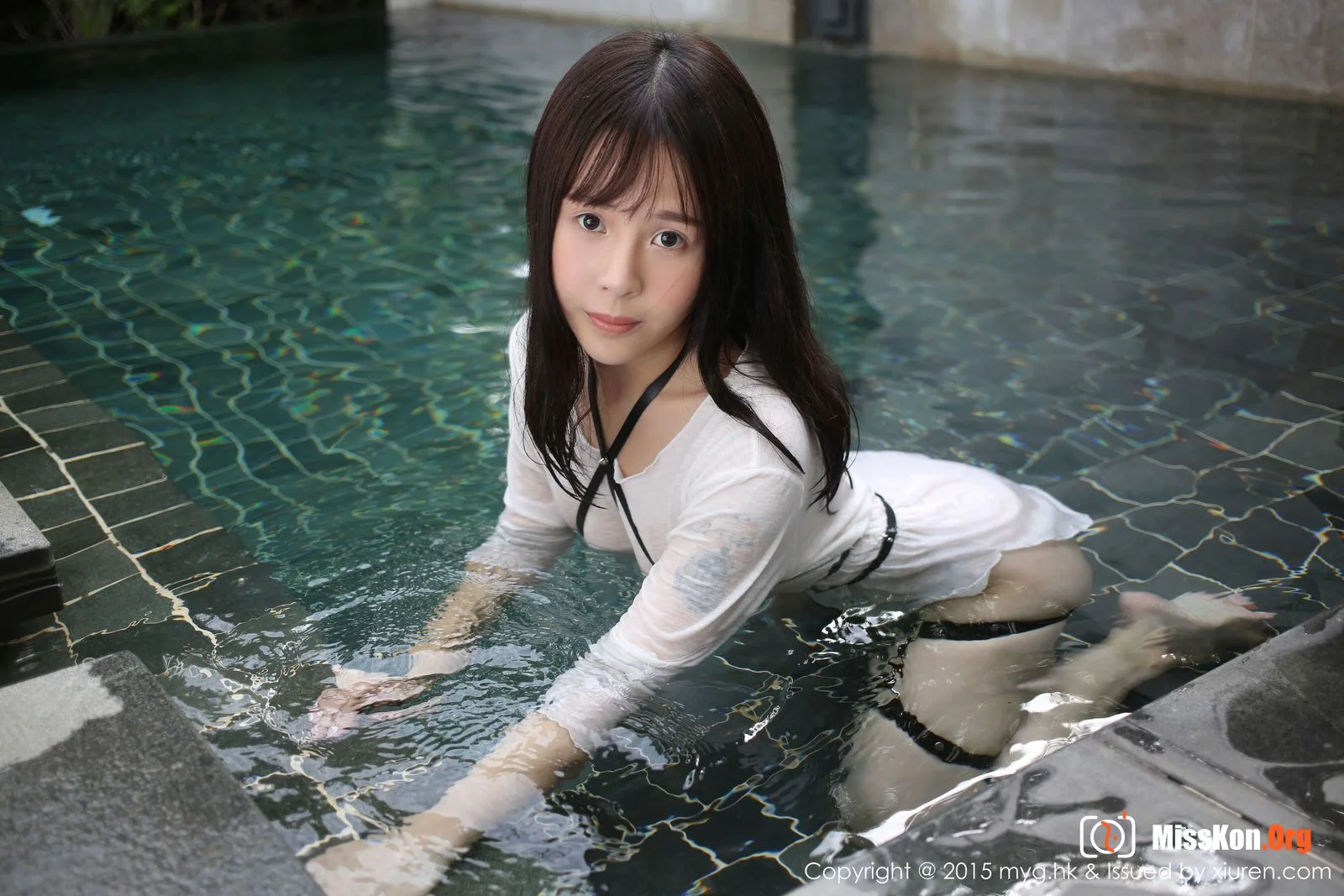 Evelyn - Photo 42
