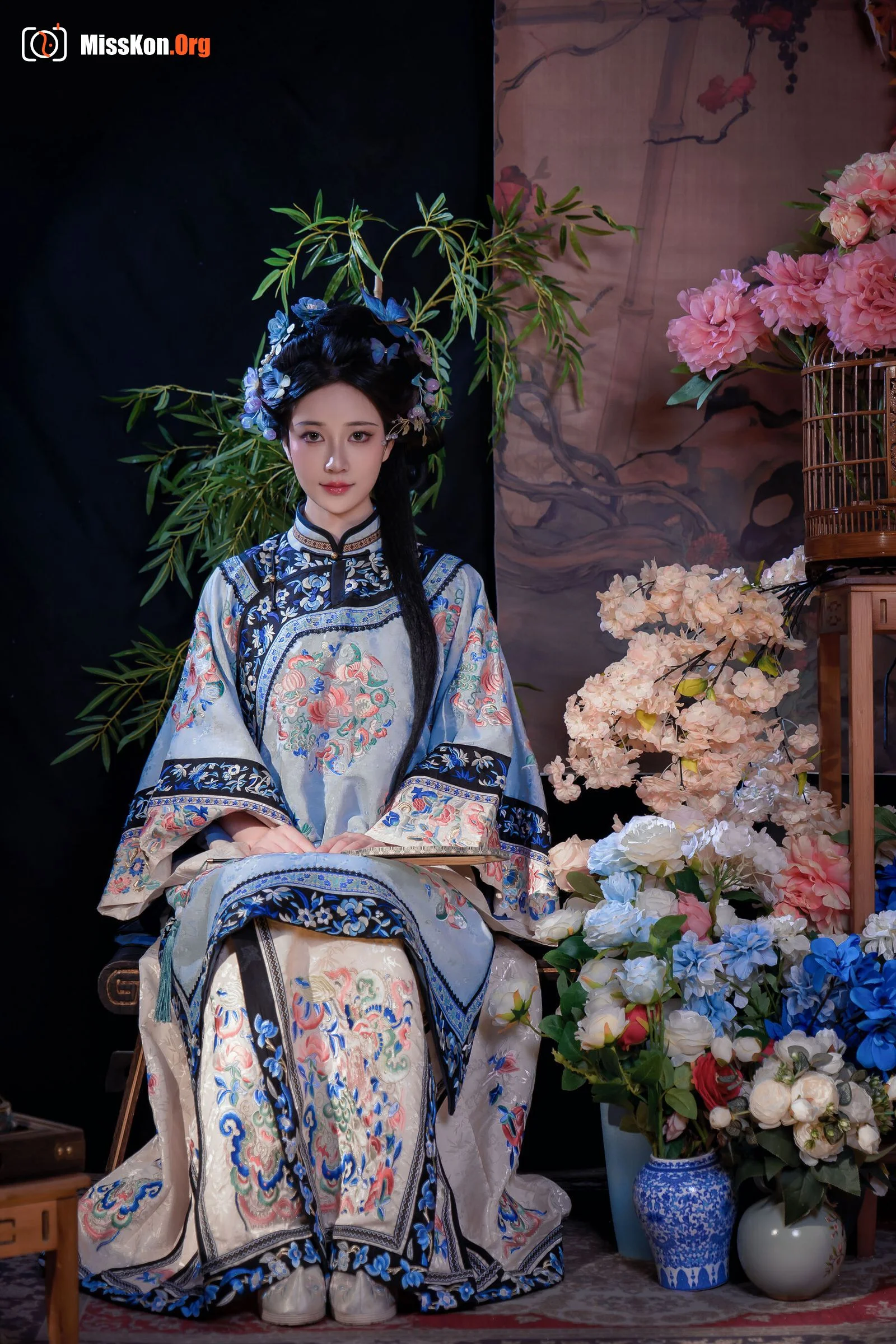 Every year, "Silk Orchid Tomb" - Photo 8