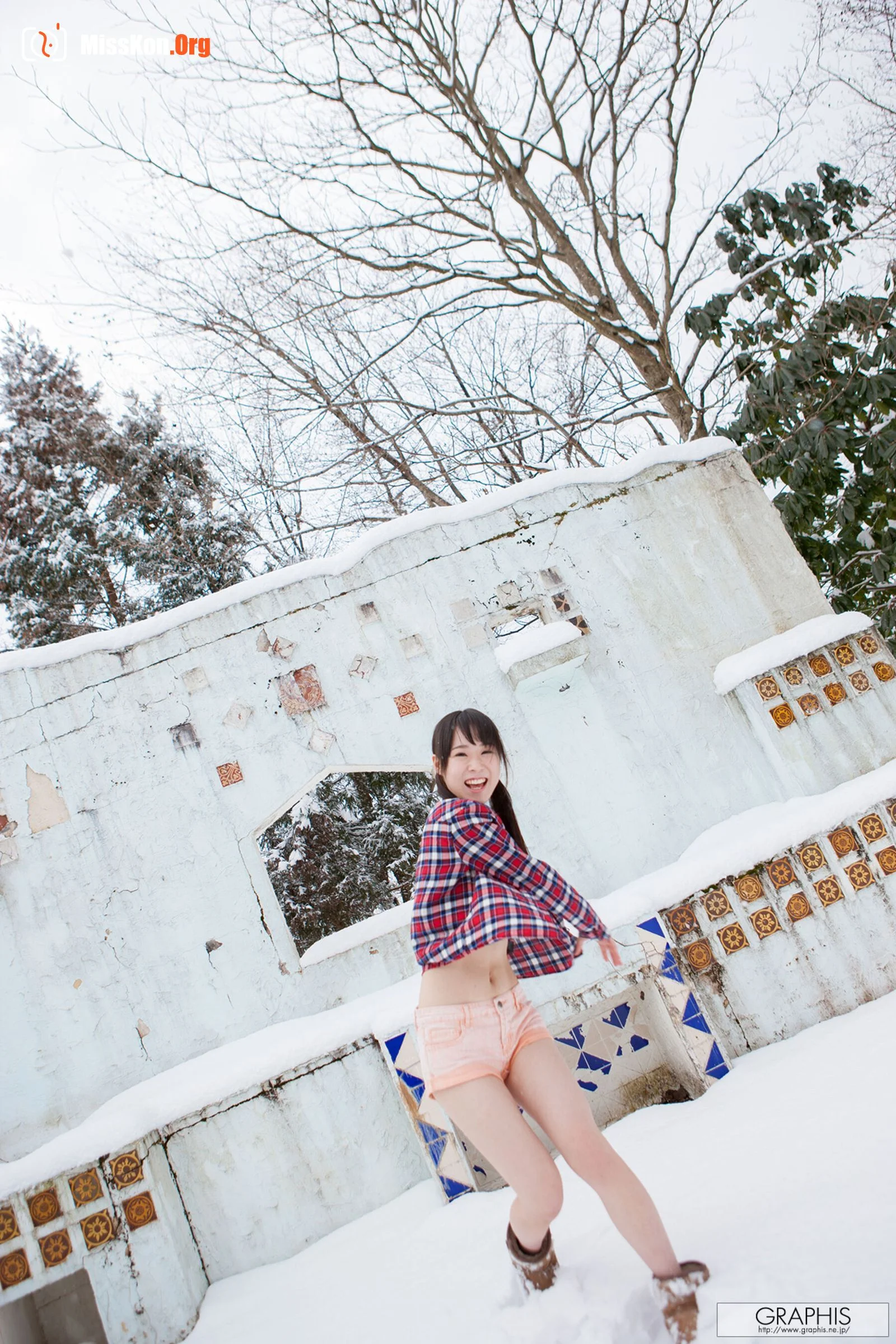 FIRST Gravure First nude girl (2016-02-26) - Photo 10