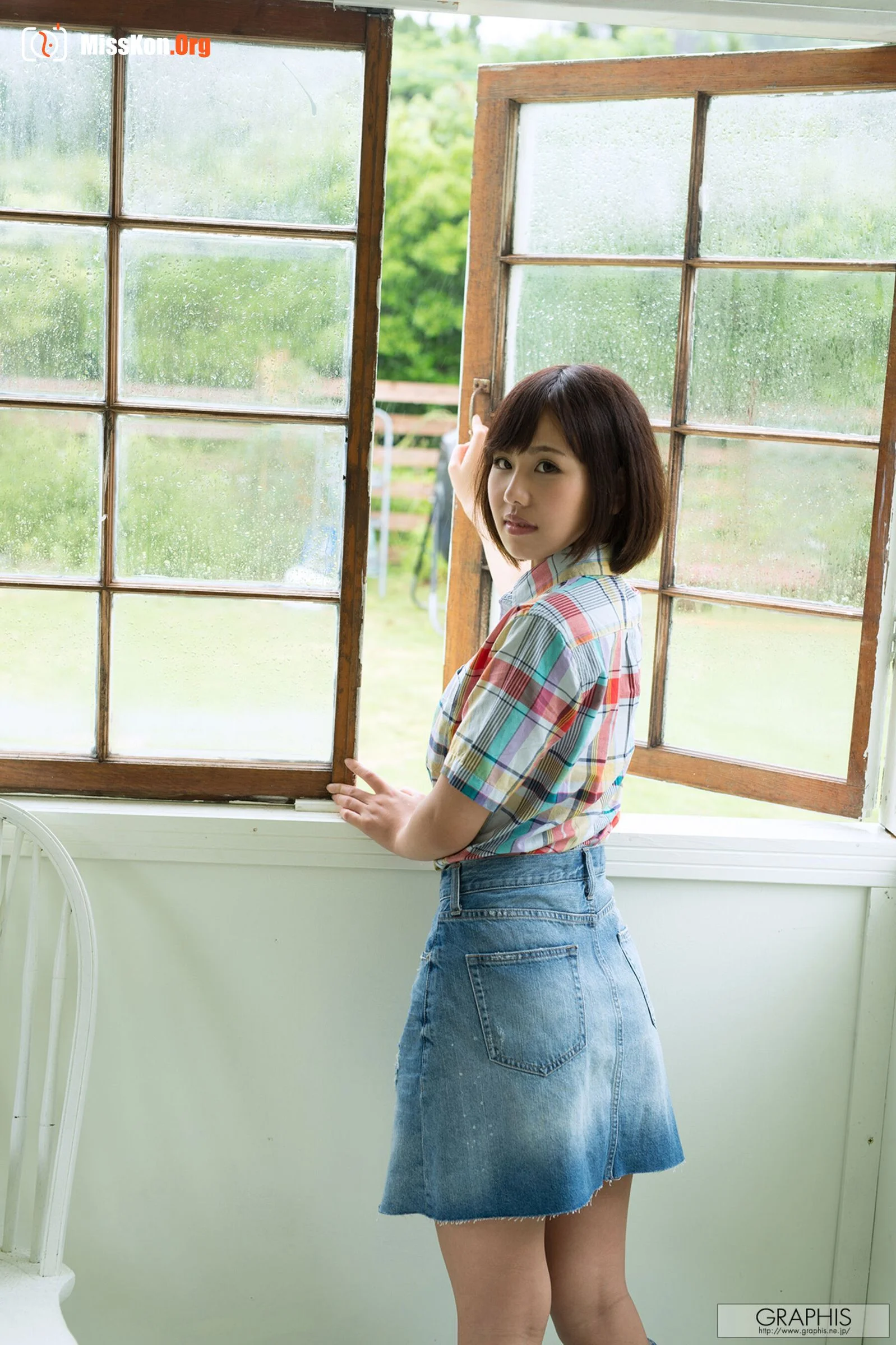 FIRST Gravure First nude girl (2016-06-03) - Photo 7