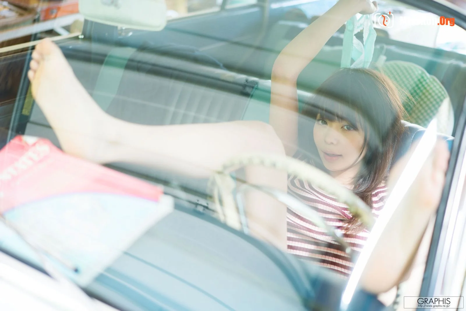FIRST Gravure First nude girl (2016-10-07) - Photo 19