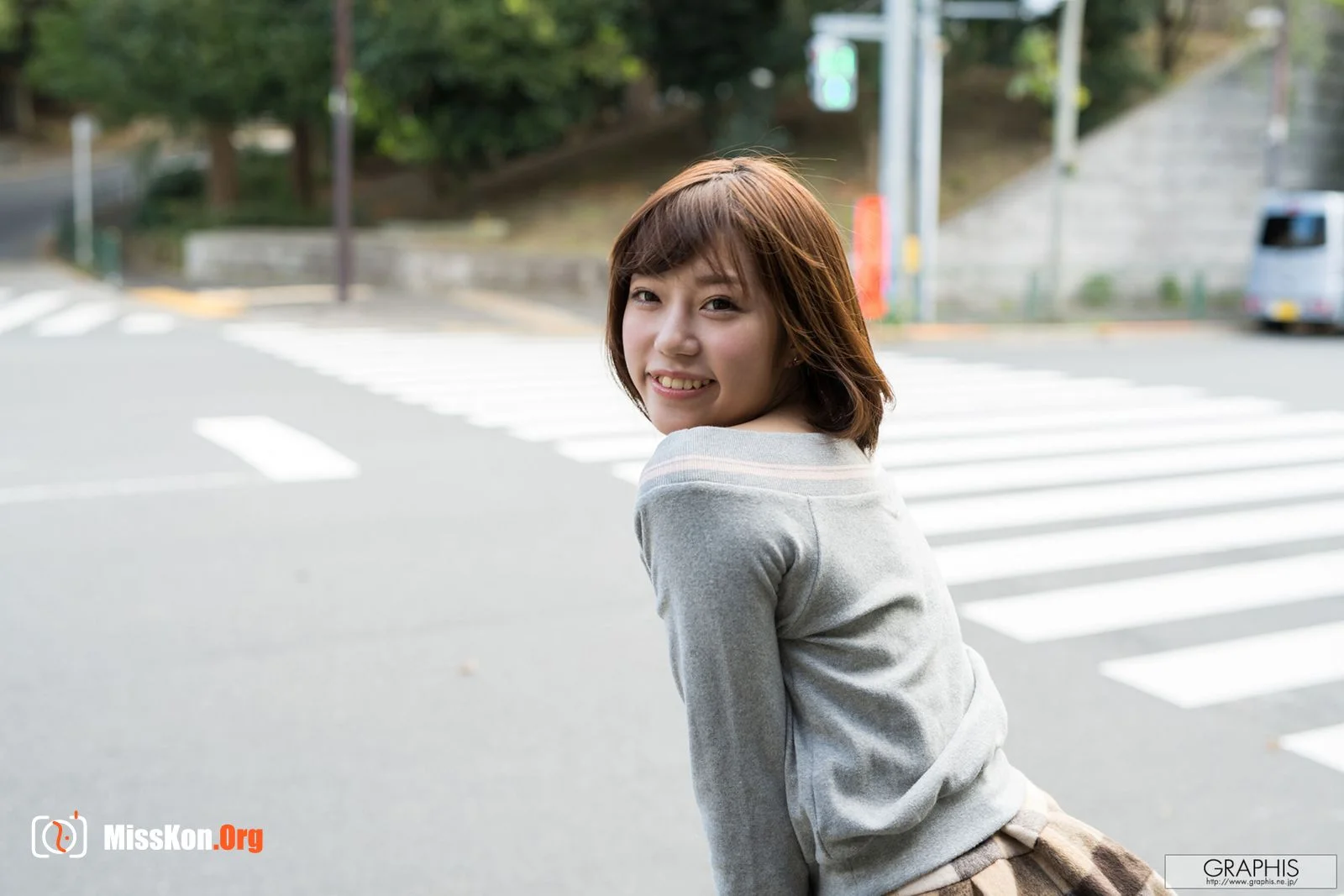 FIRST Gravure First nude girl (2016-11-18) - Photo 4