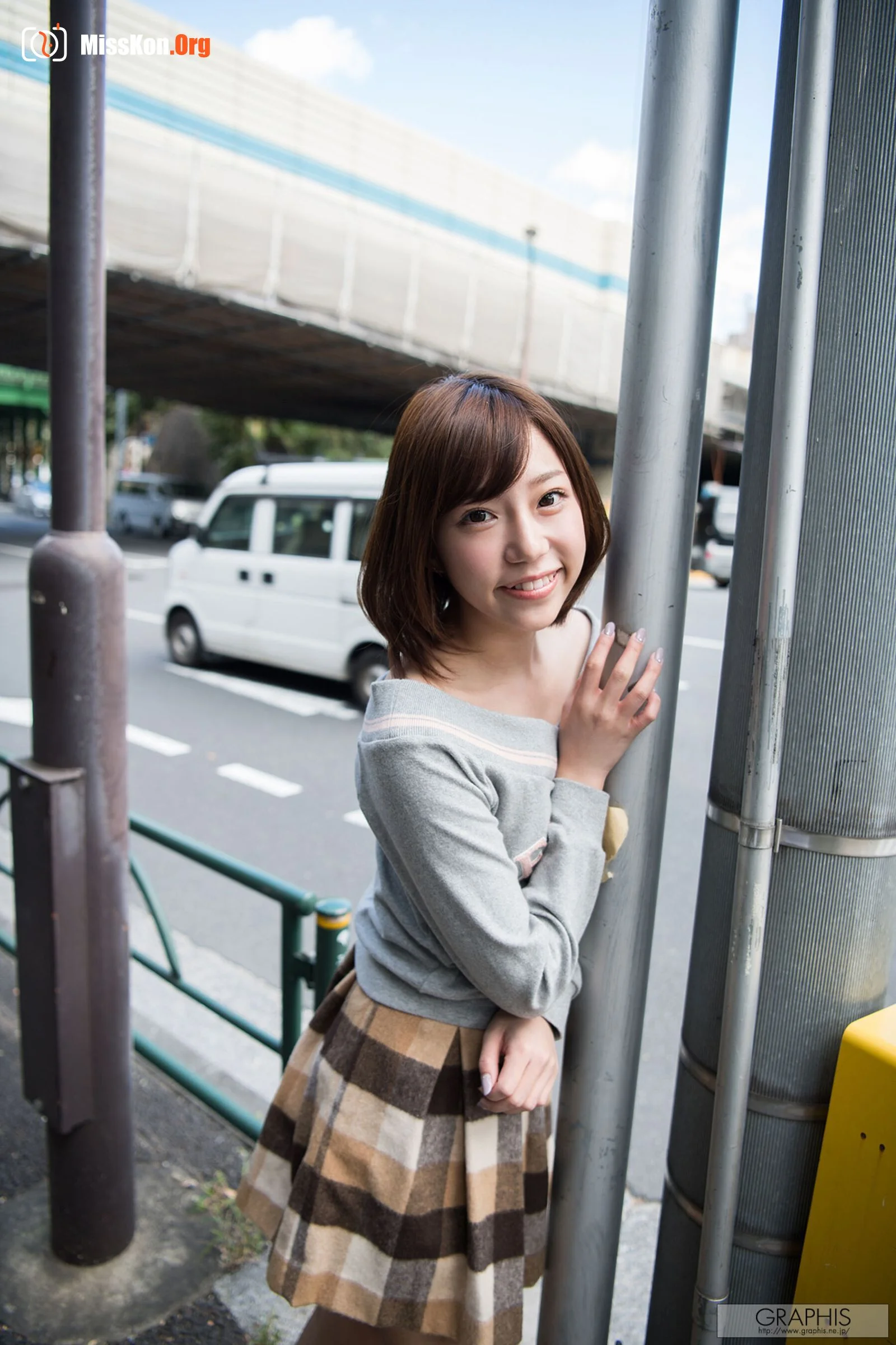 FIRST Gravure First nude girl (2016-11-18) - Photo 5
