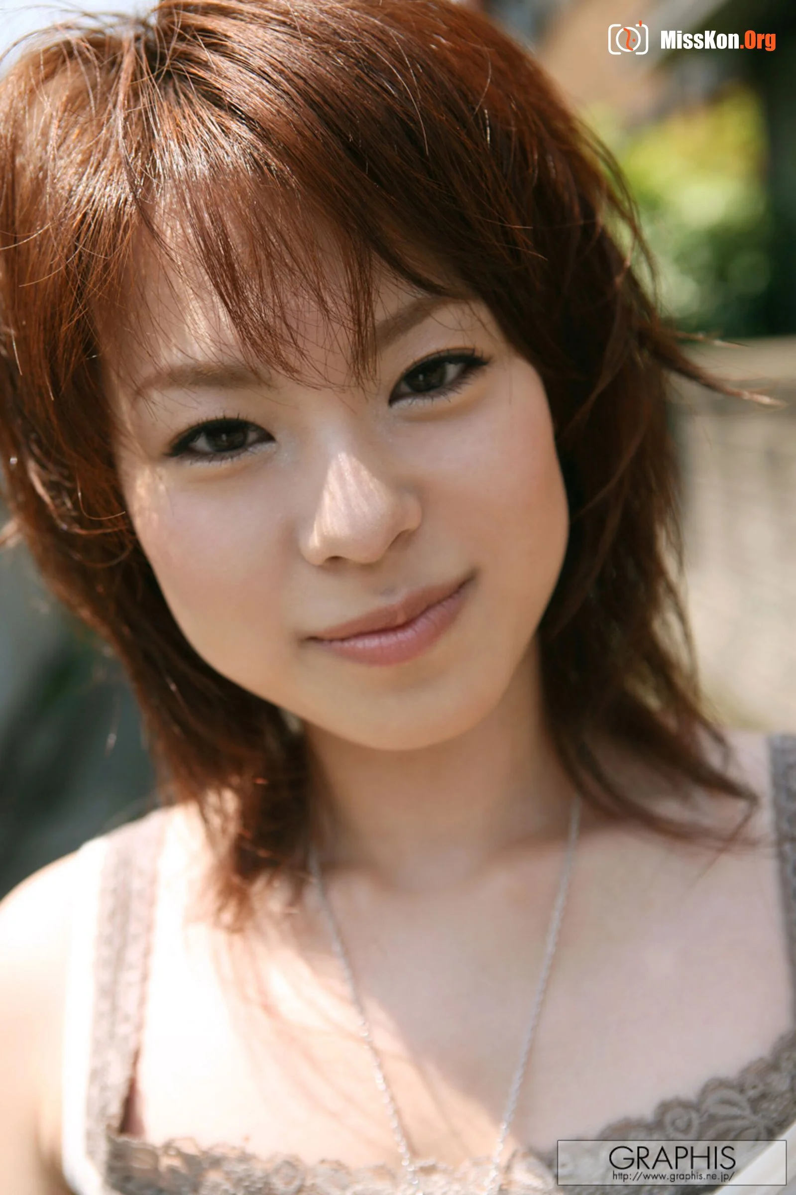 FIRST Gravure First nude girl - Photo 2