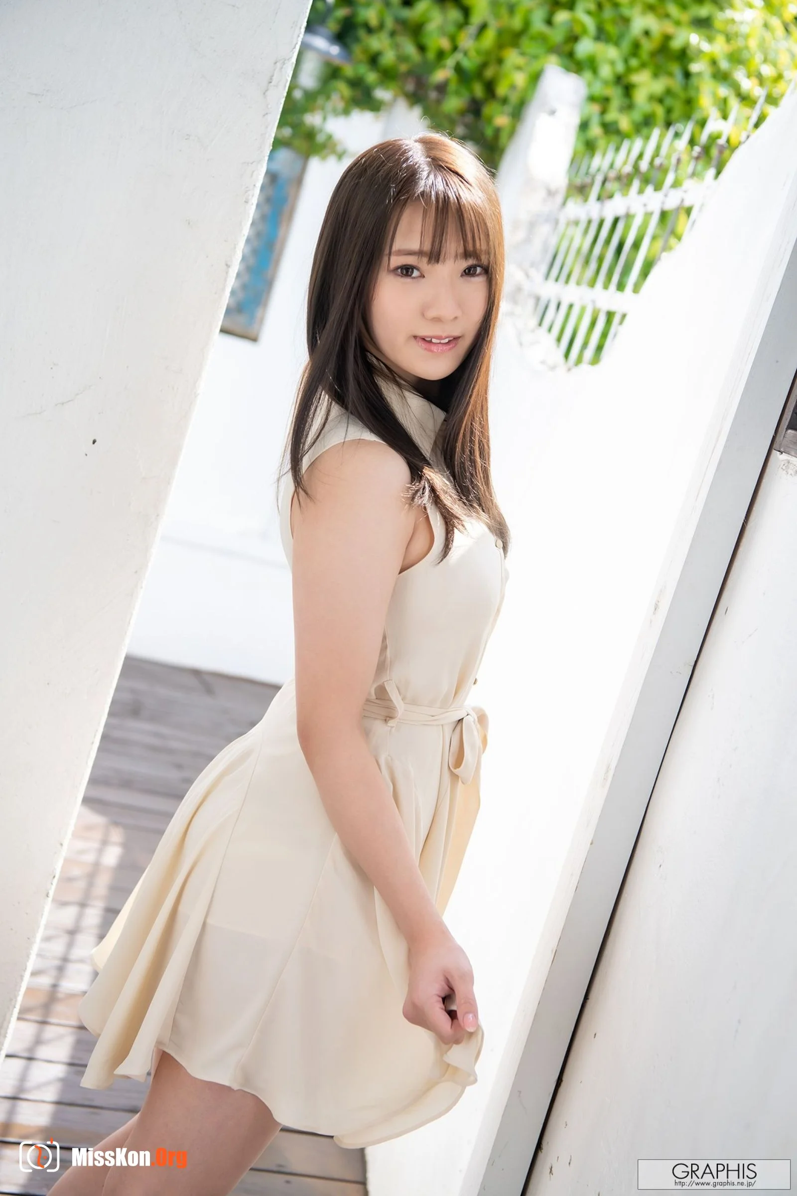 FIRST Gravure First nude girl - Photo 3