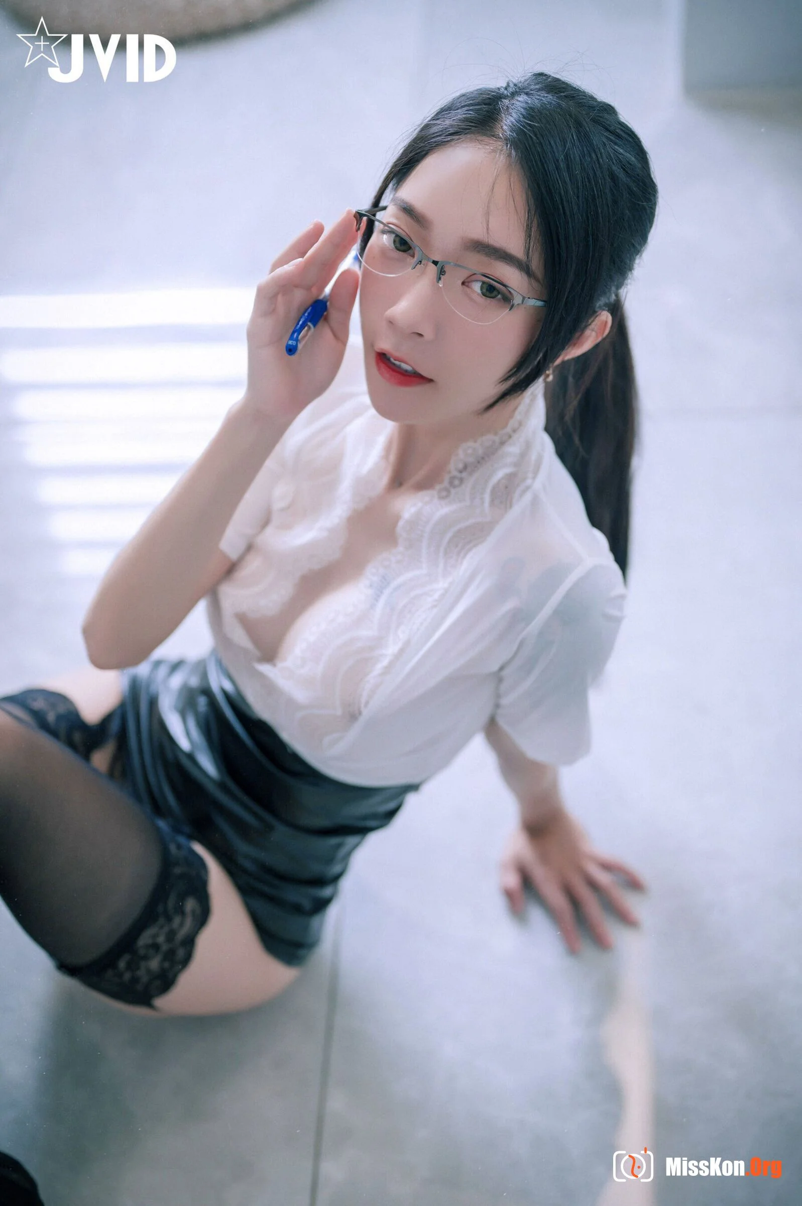 Floating: Insurance salesperson - Photo 17