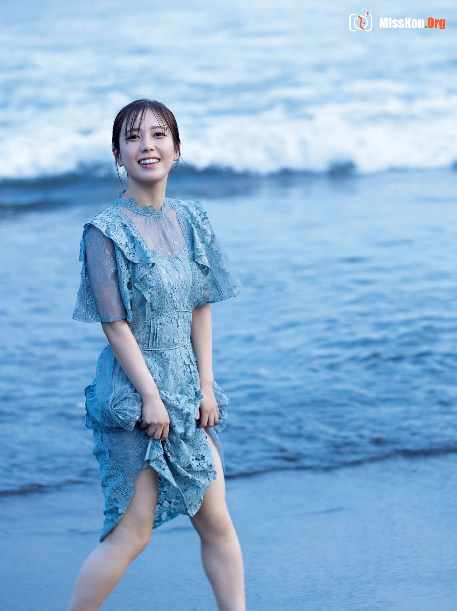小凑四叶《电子版だけの特典画像つき 芽吹き》 - 照片 7
