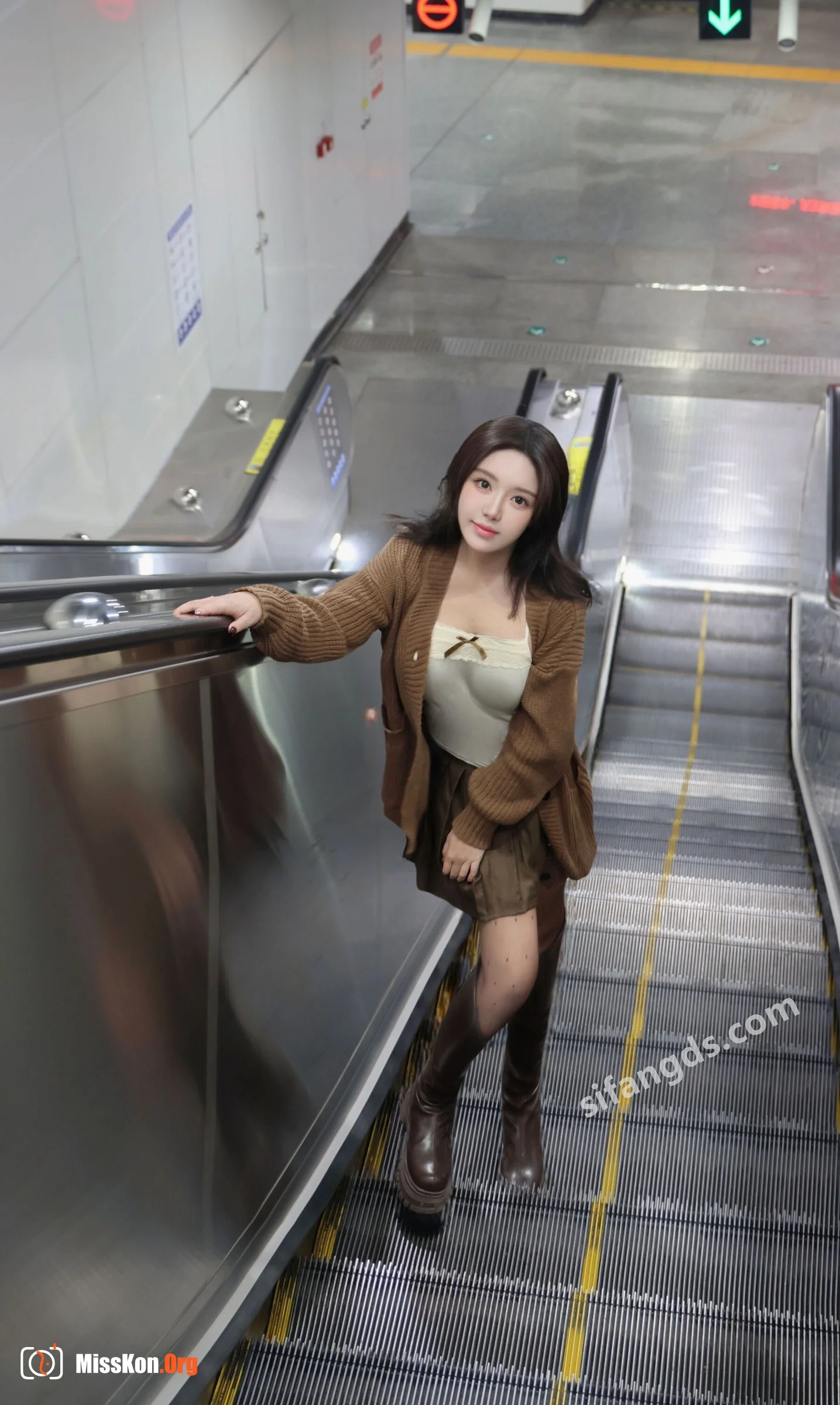 Fries Nienie: Private purchase outflow - Photo 12