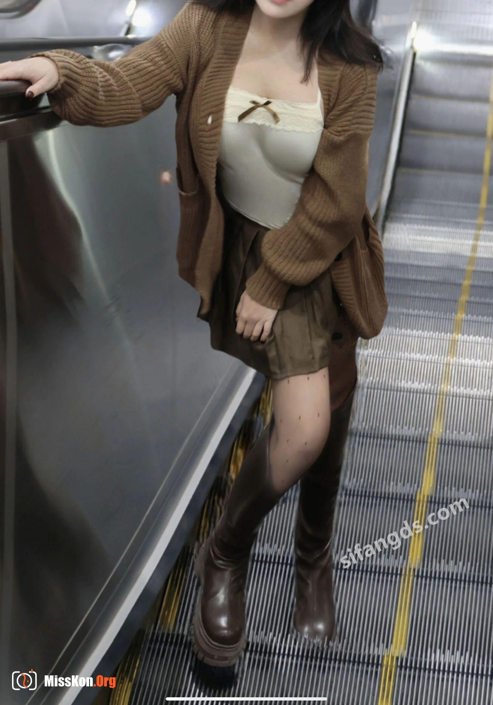 Fries Nienie: Private purchase outflow - Photo 17