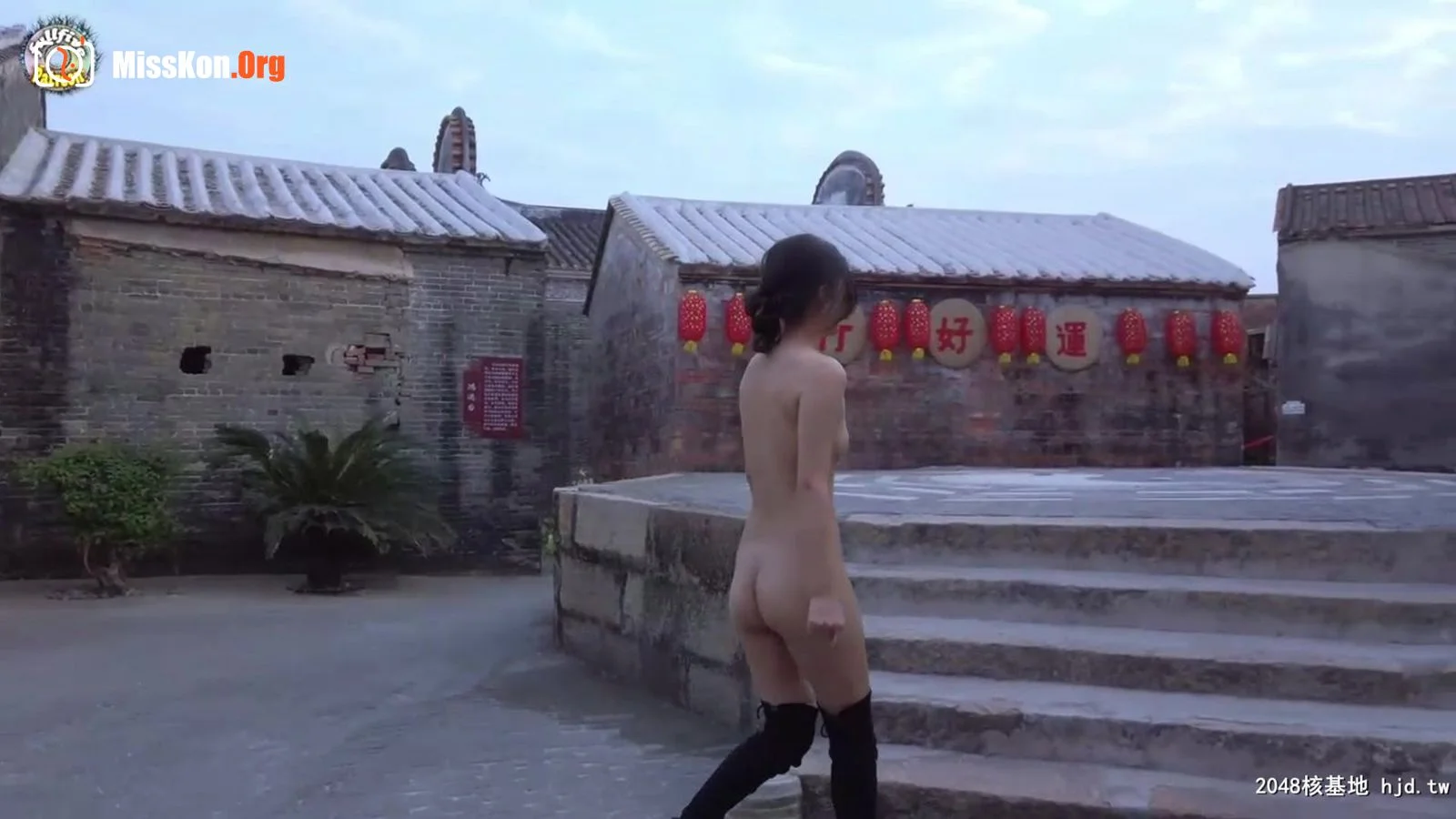Fullfive: Take off your clothes and wander around the ancient village - Photo 6