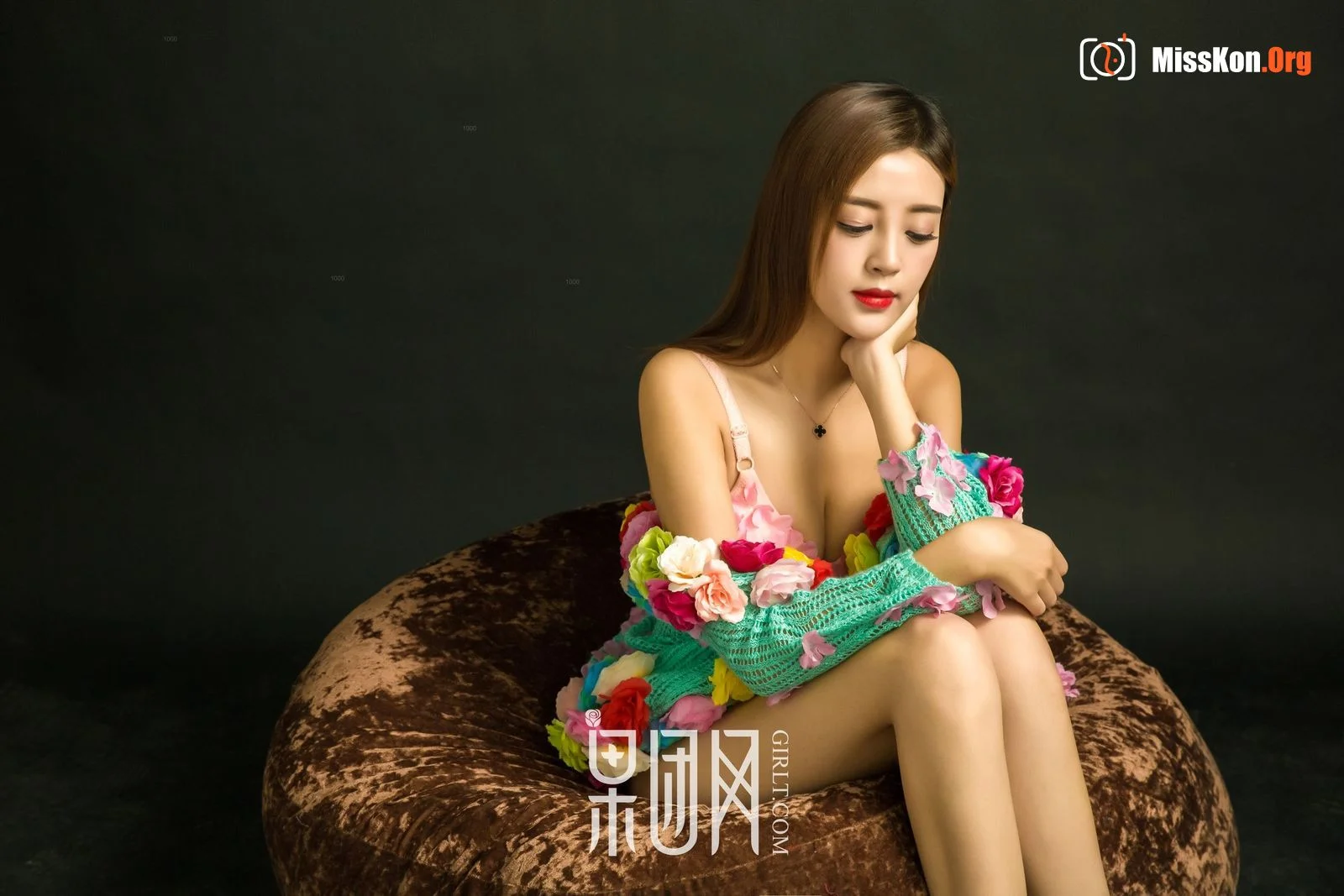 Gentle girl - Photo 10