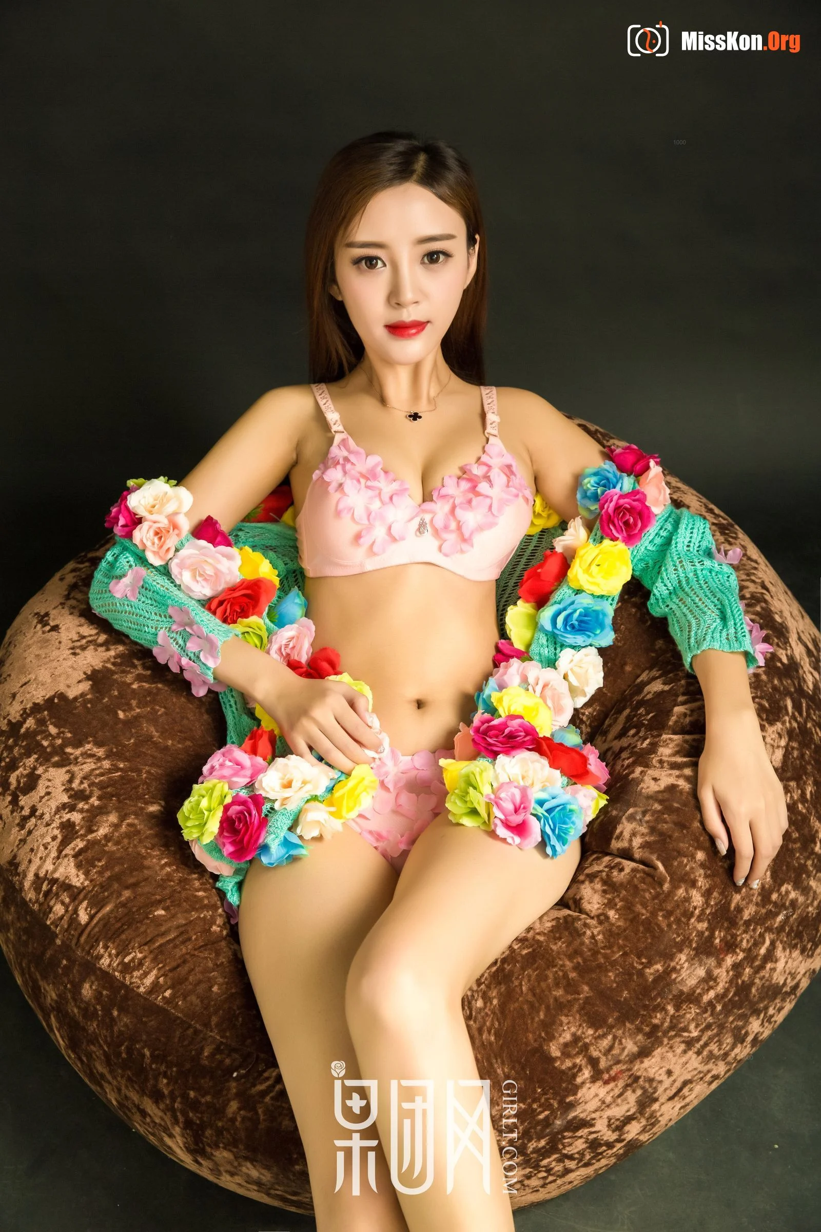 Gentle girl - Photo 13
