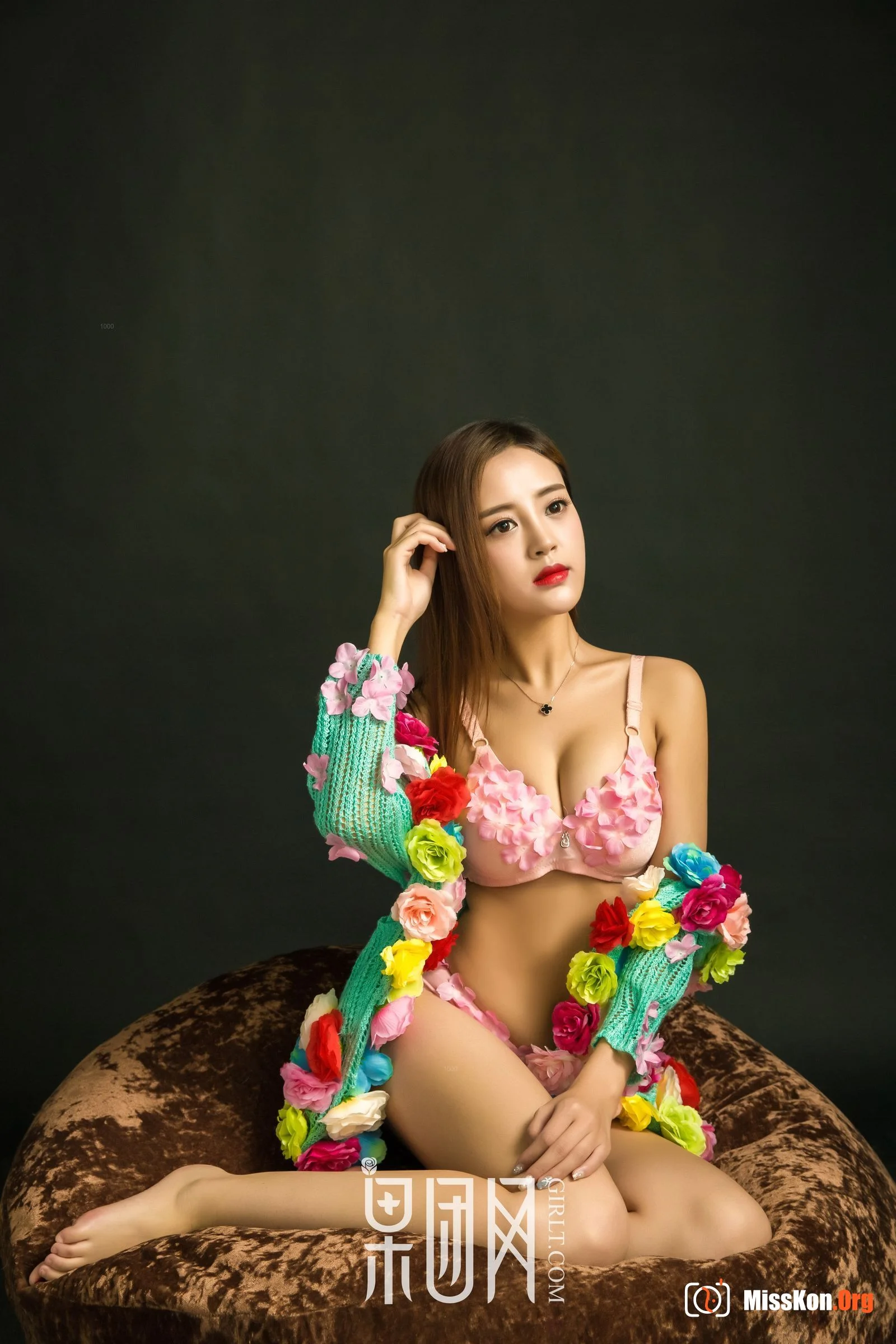 Gentle girl - Photo 15