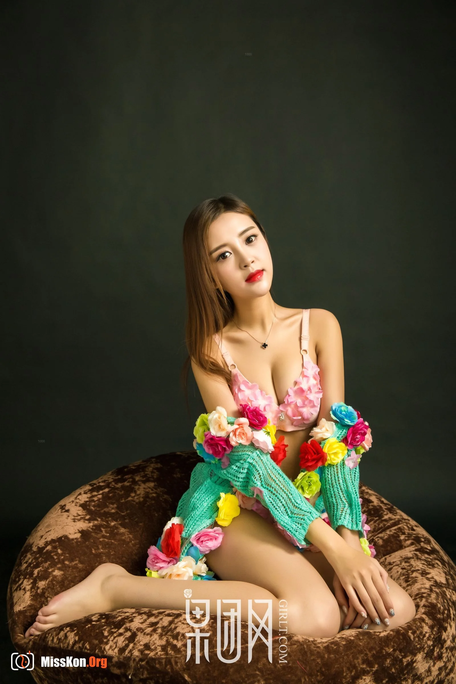 Gentle girl - Photo 17