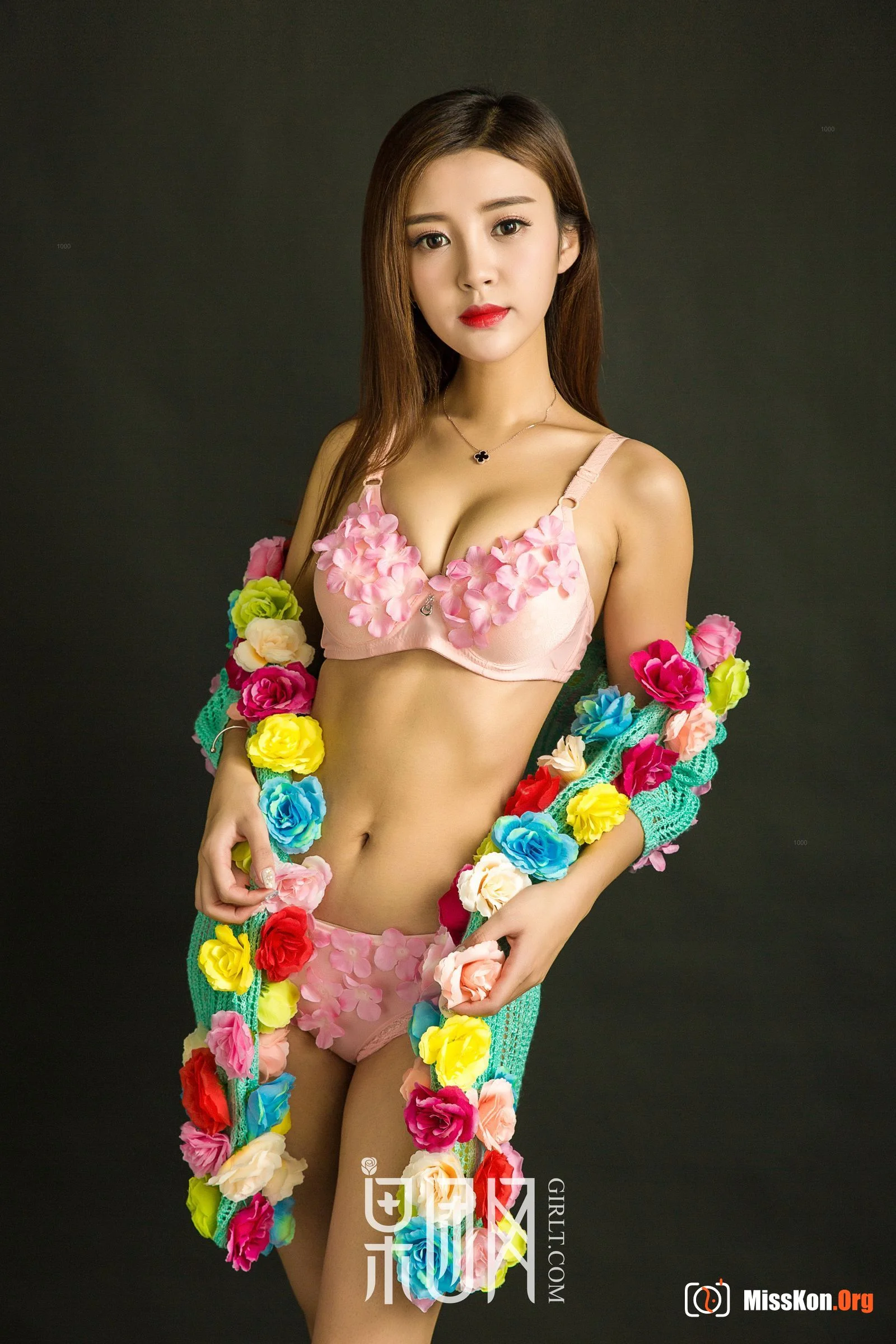 Gentle girl - Photo 3