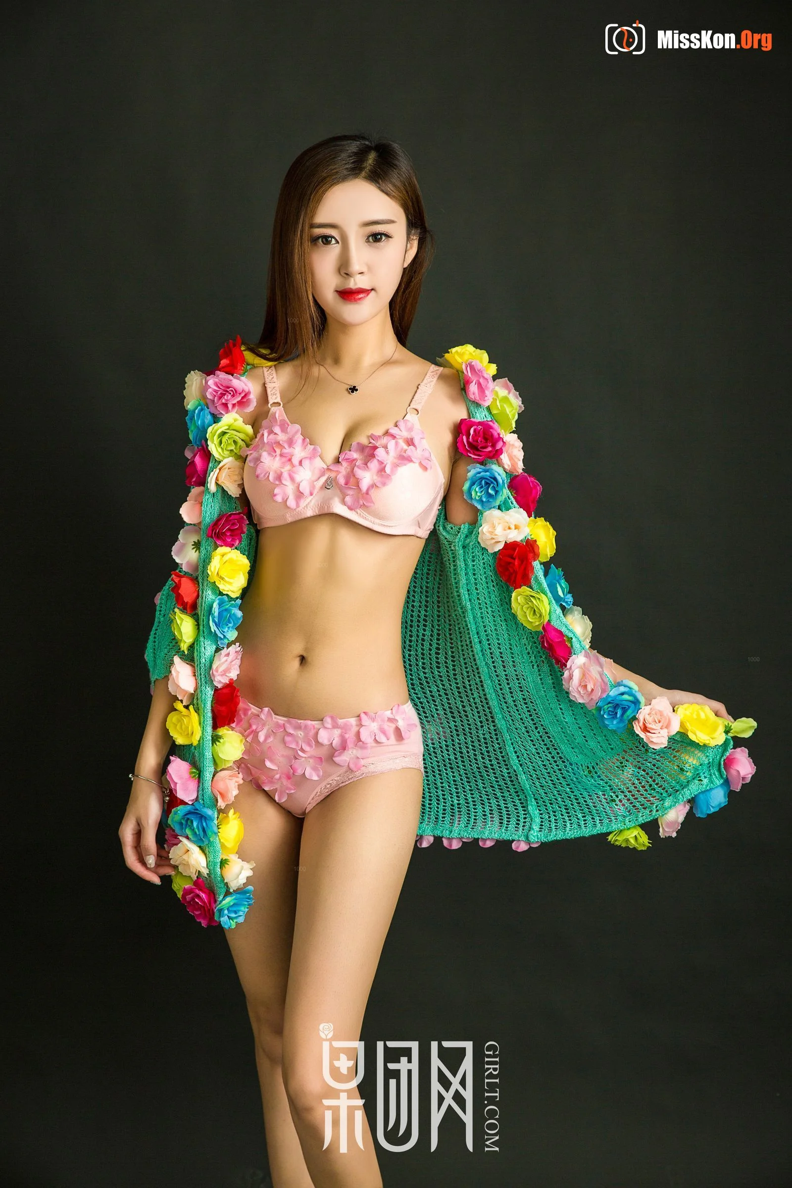 Gentle girl - Photo 4