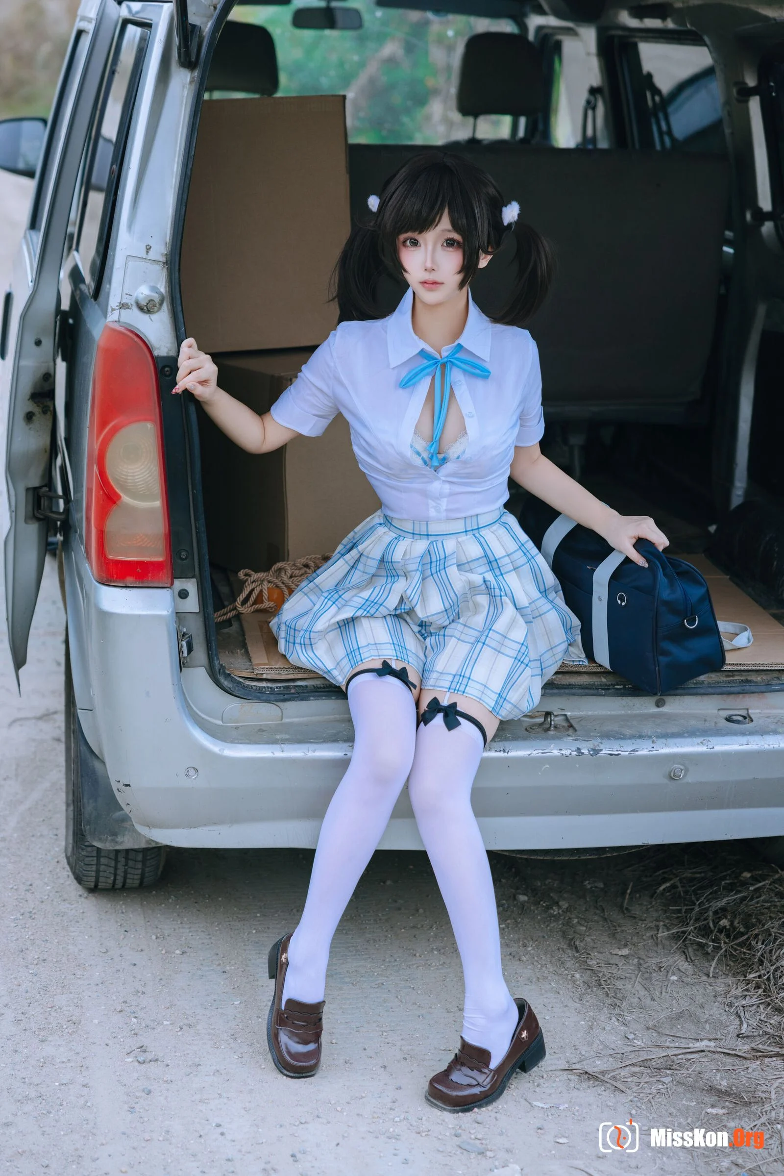 Girls' High School - Photo 20