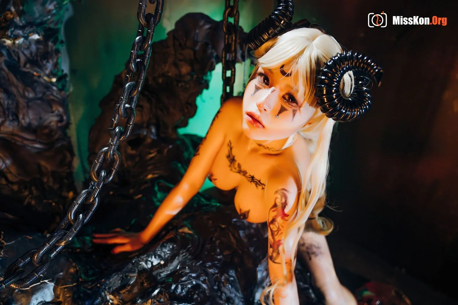 Halo Cub: Retribution Succubus 2 - Photo 7