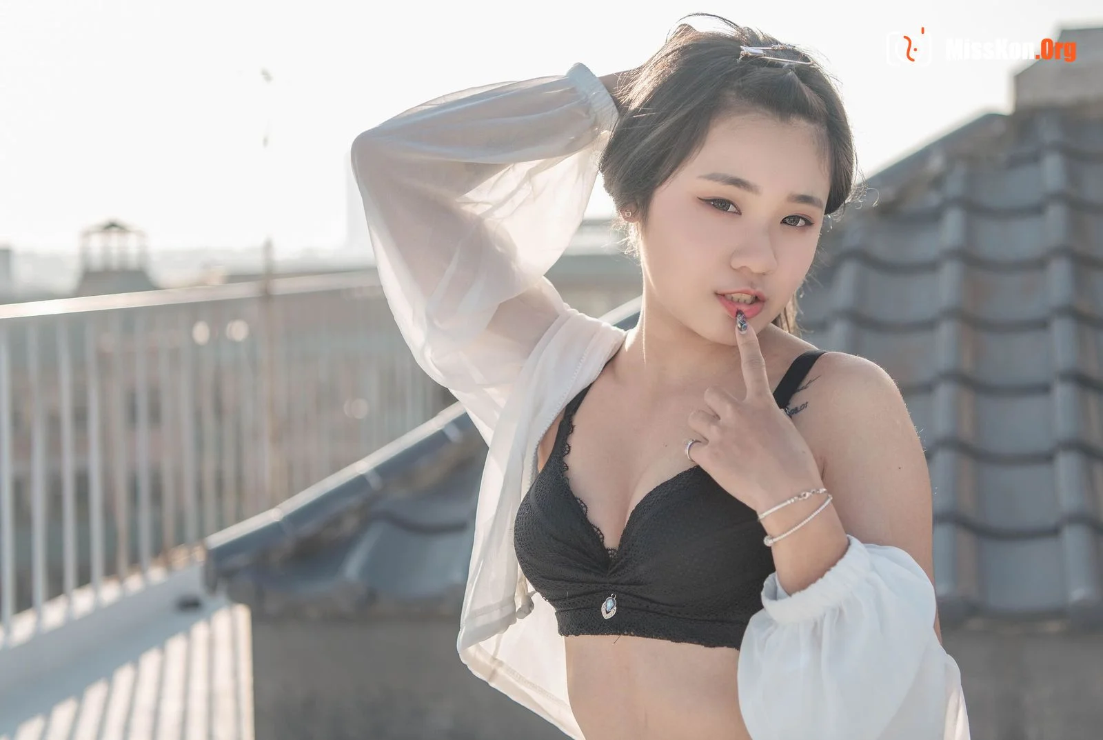 Han Tang: Photo album - Photo 9