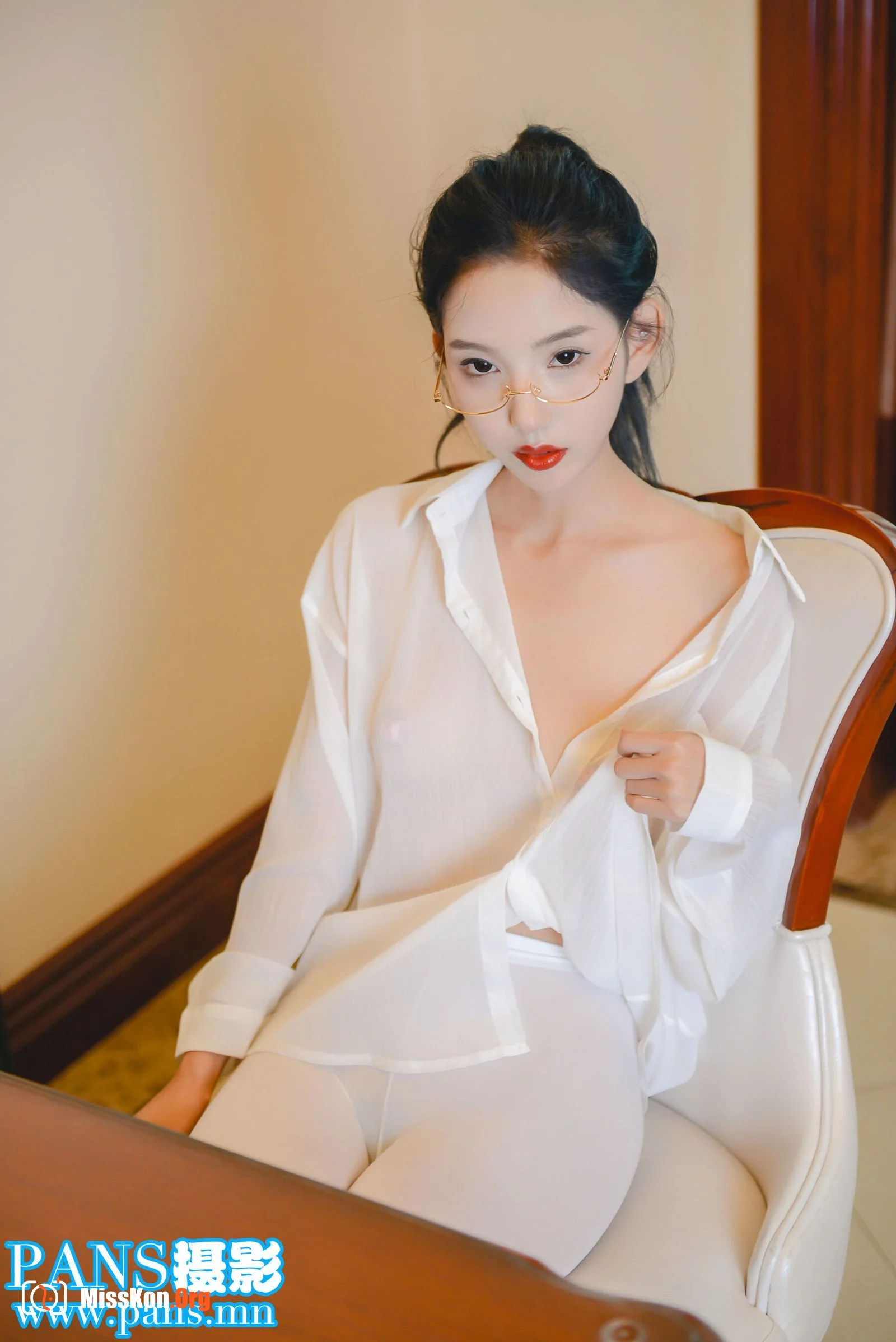 He He - Photo 4