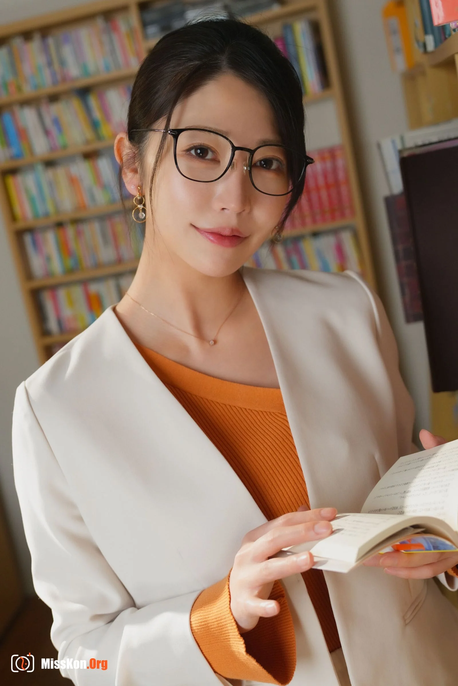 Hinako Mori: I fall in love with the tempting teacher. Class.02 (Nude photo book) - Photo 7