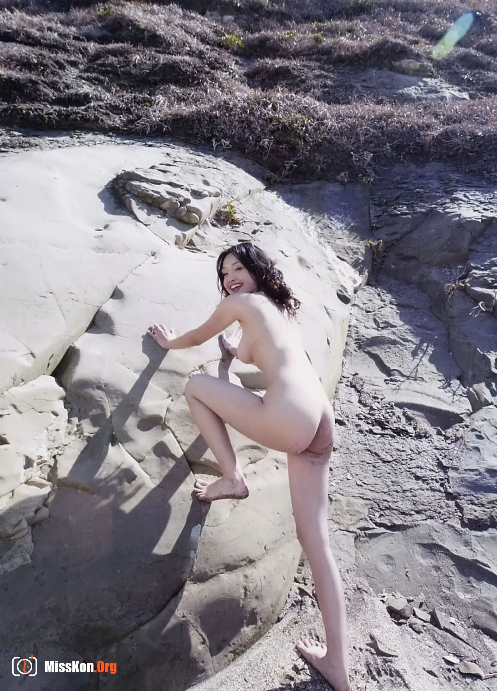 Hisano Mizumo: Naked Leon (Vol. 2004.6) - Photo 13
