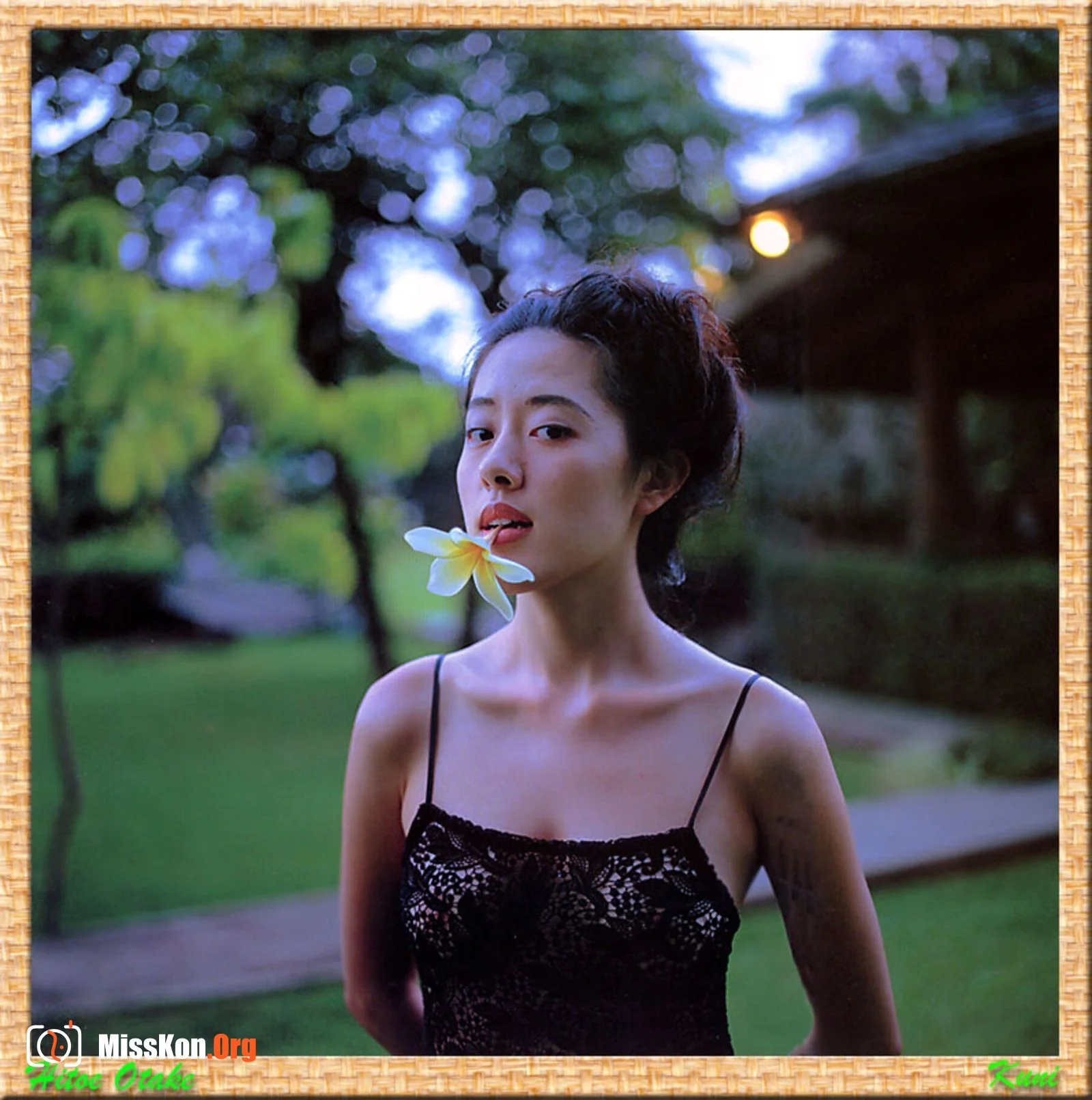 Hitoe Otake - Photo 51