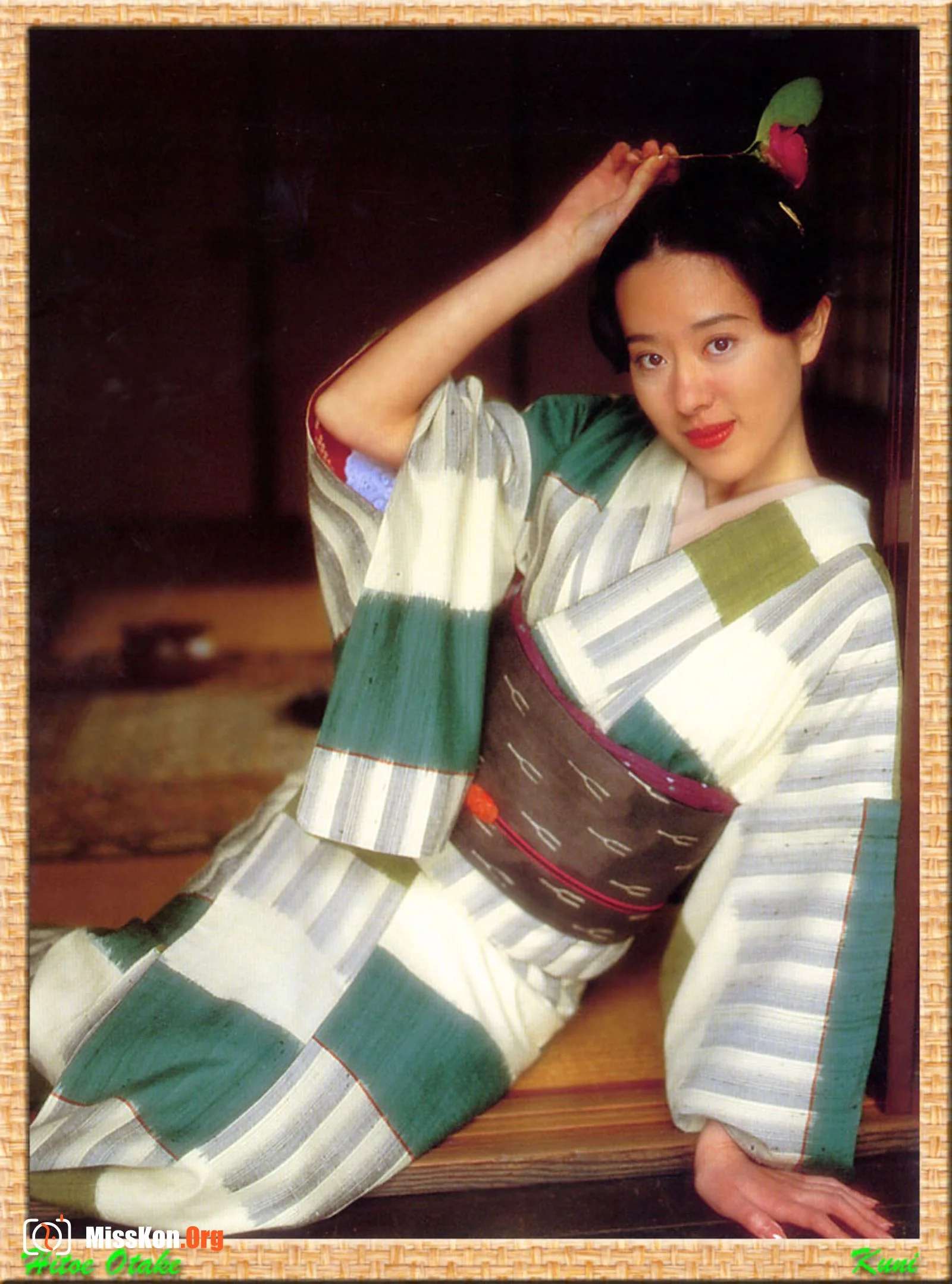 Hitoe Otake - Photo 58