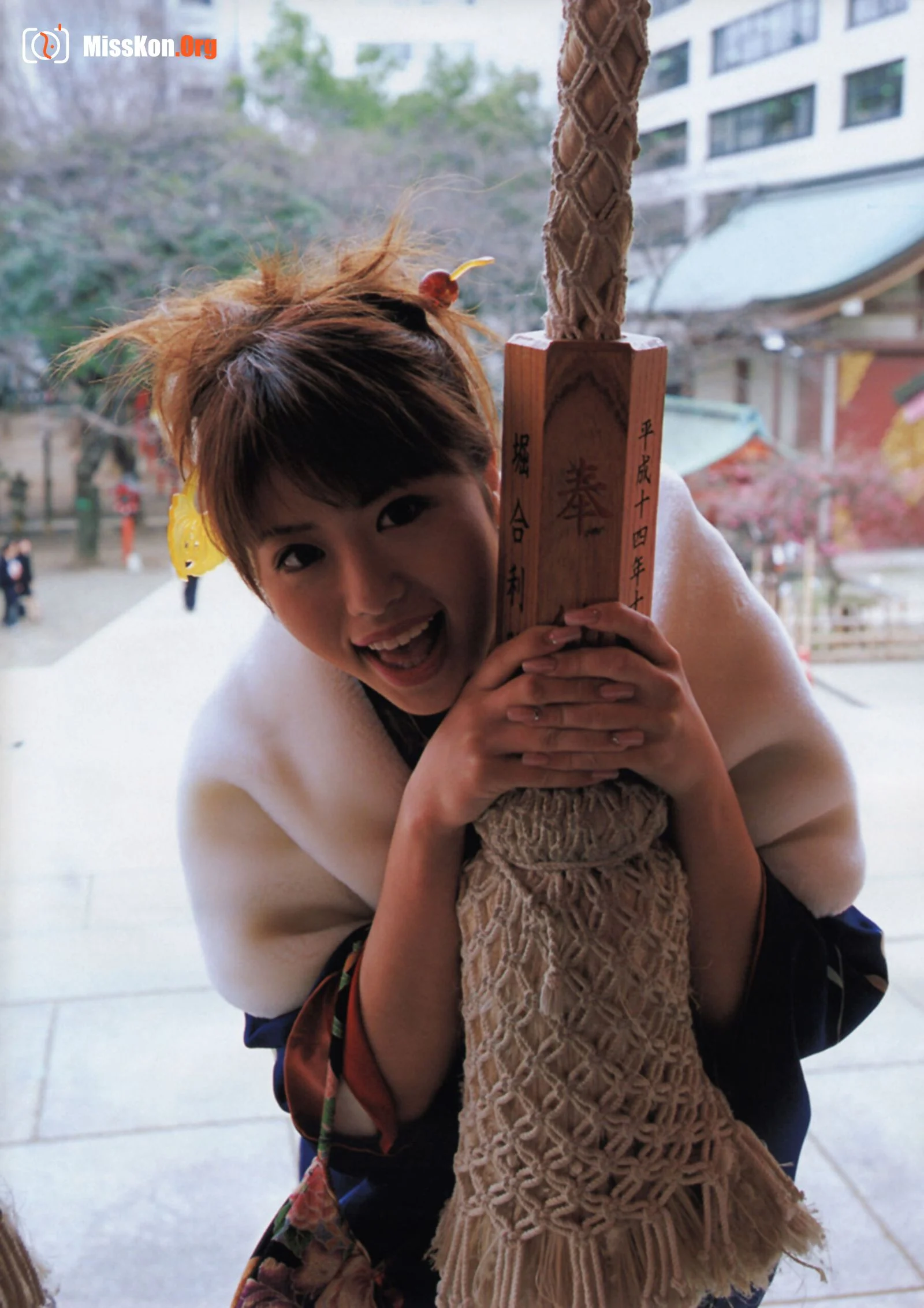 Hitomi Hayasaka: KARAMI (Sanwa Publishing) - Photo 11