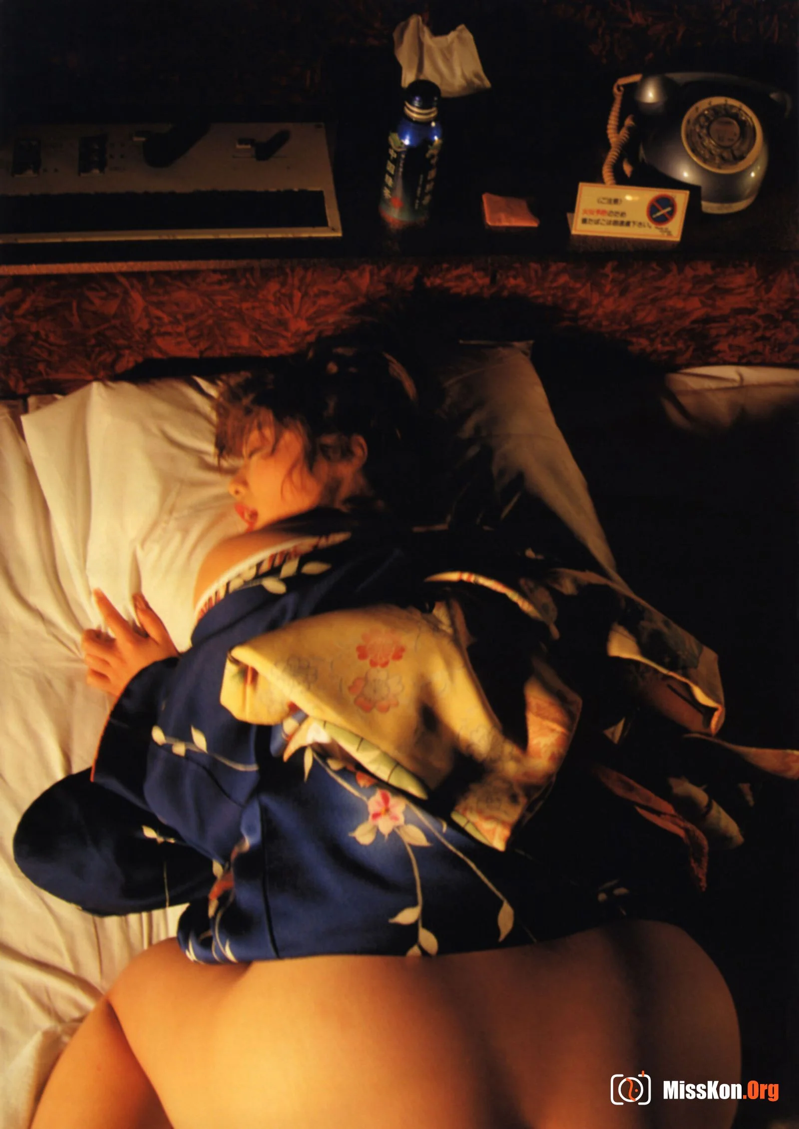 Hitomi Hayasaka: KARAMI (Sanwa Publishing) - Photo 17