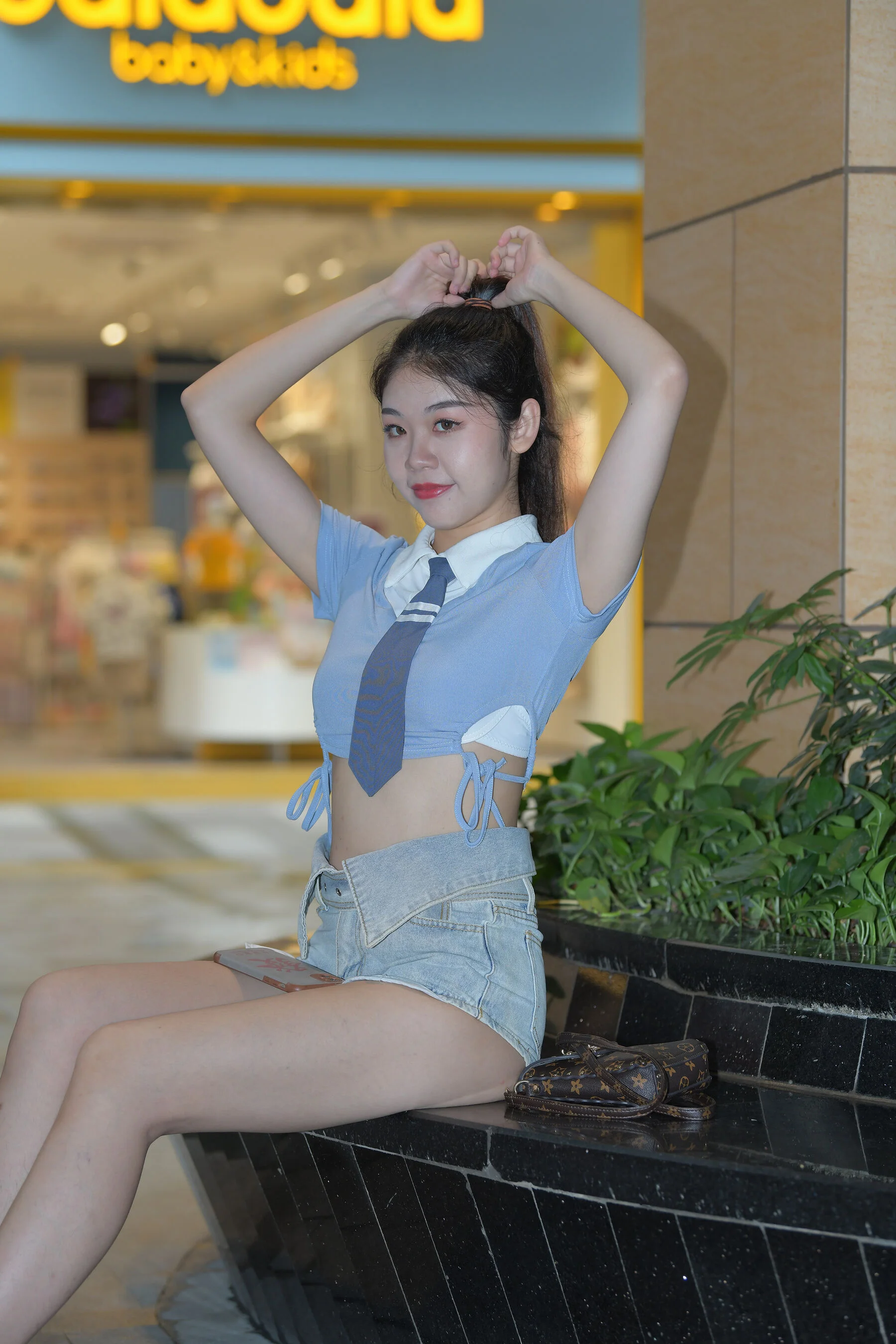 Hot Pants Girl (Magic Mirror Street Photography: The Beginning)
