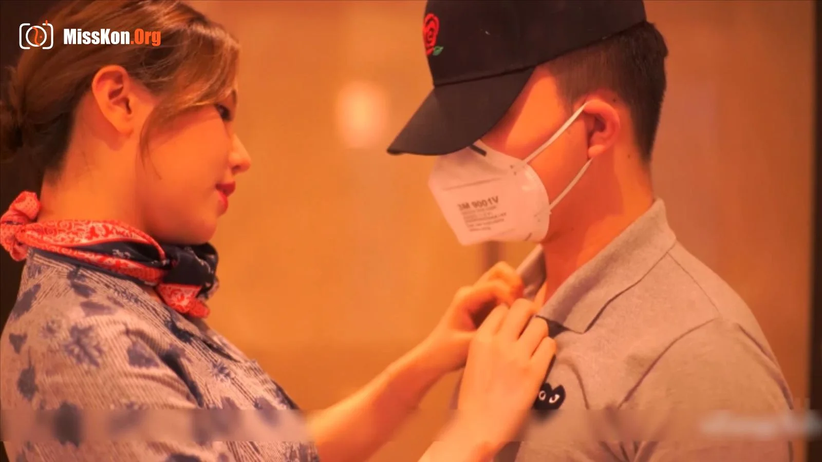 Huang Leran: Part-time stewardess hotel provides special service for rich second generation - Photo 11
