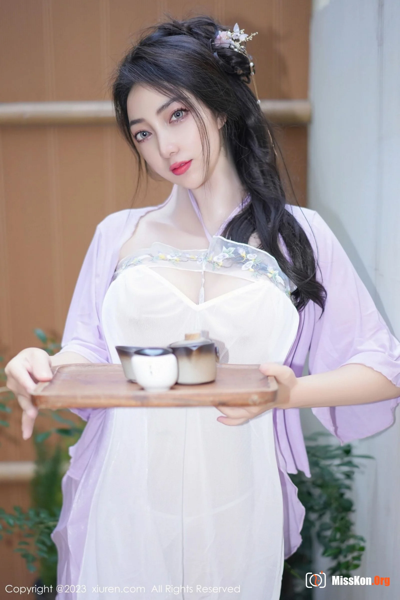 Huang Xinyuan - Photo 5