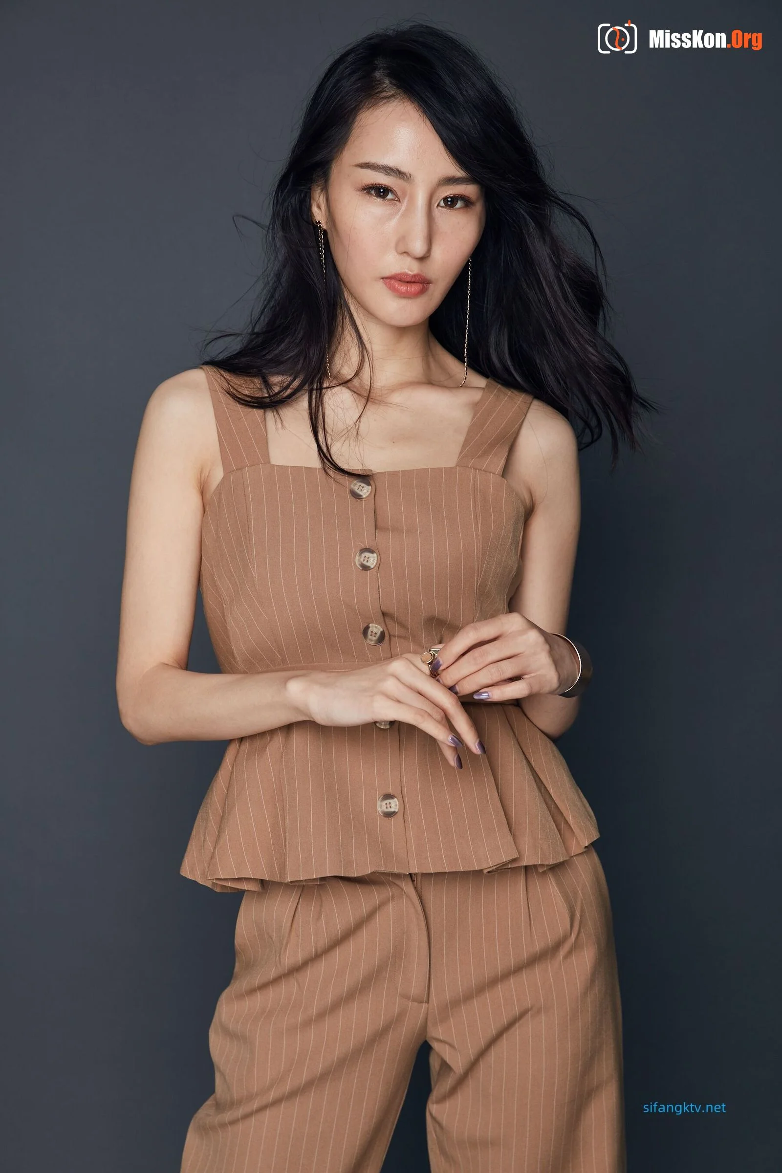 If You Are the One female guest flat model Xing Xing exposed nipple photo - Photo 10