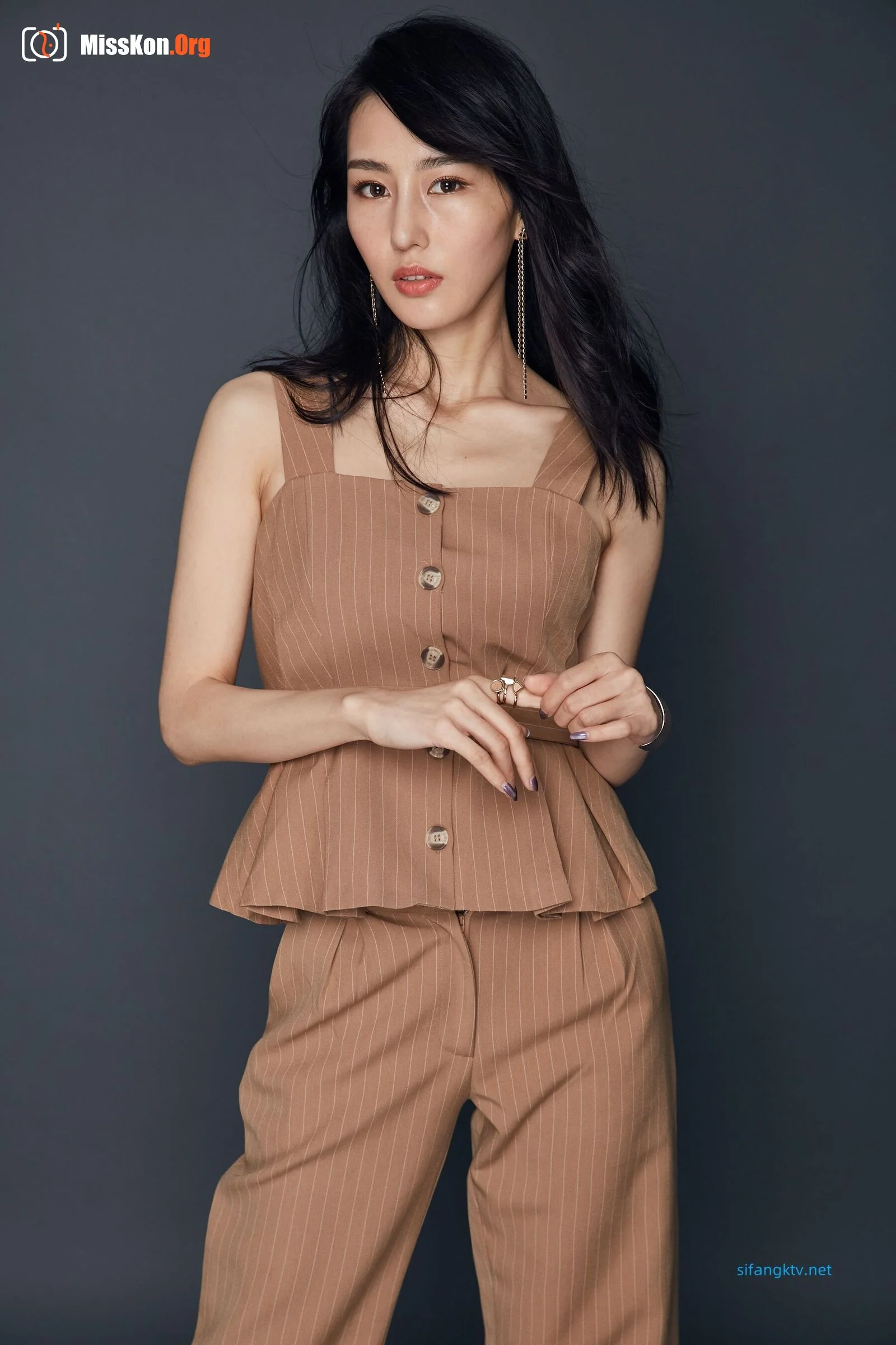 If You Are the One female guest flat model Xing Xing exposed nipple photo - Photo 13