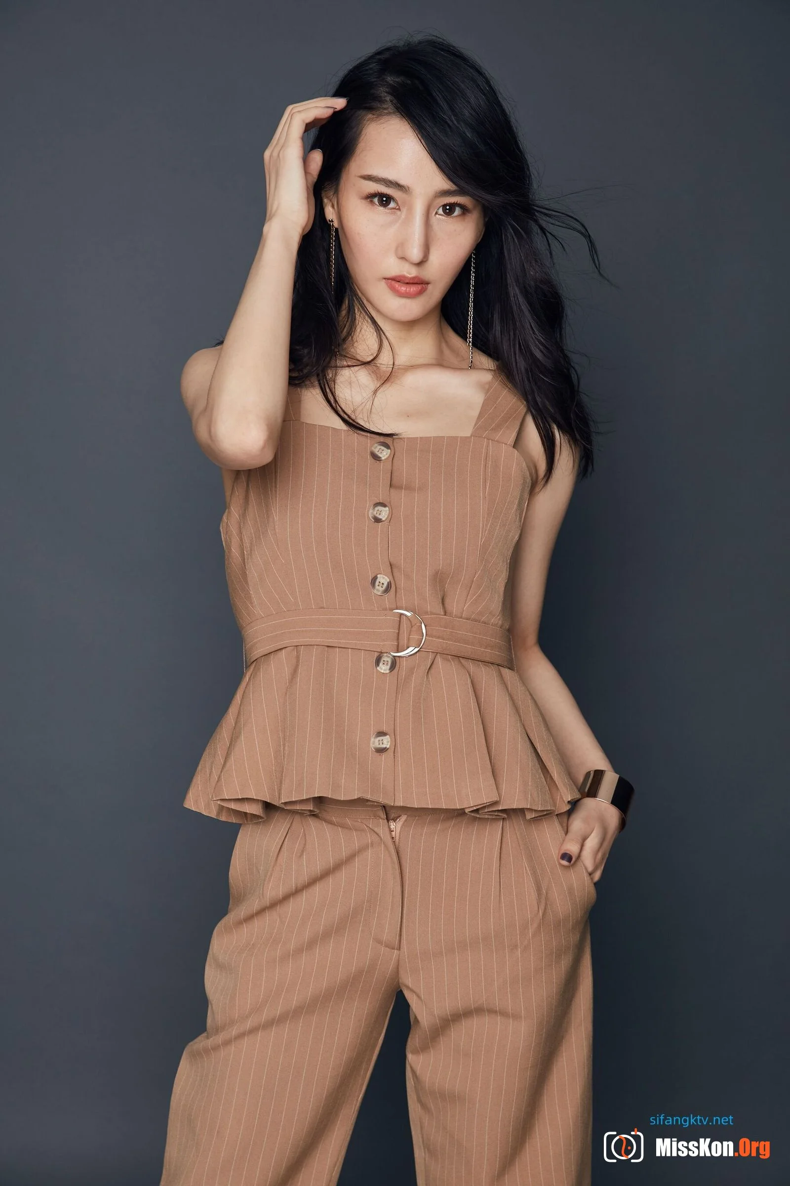 If You Are the One female guest flat model Xing Xing exposed nipple photo - Photo 16