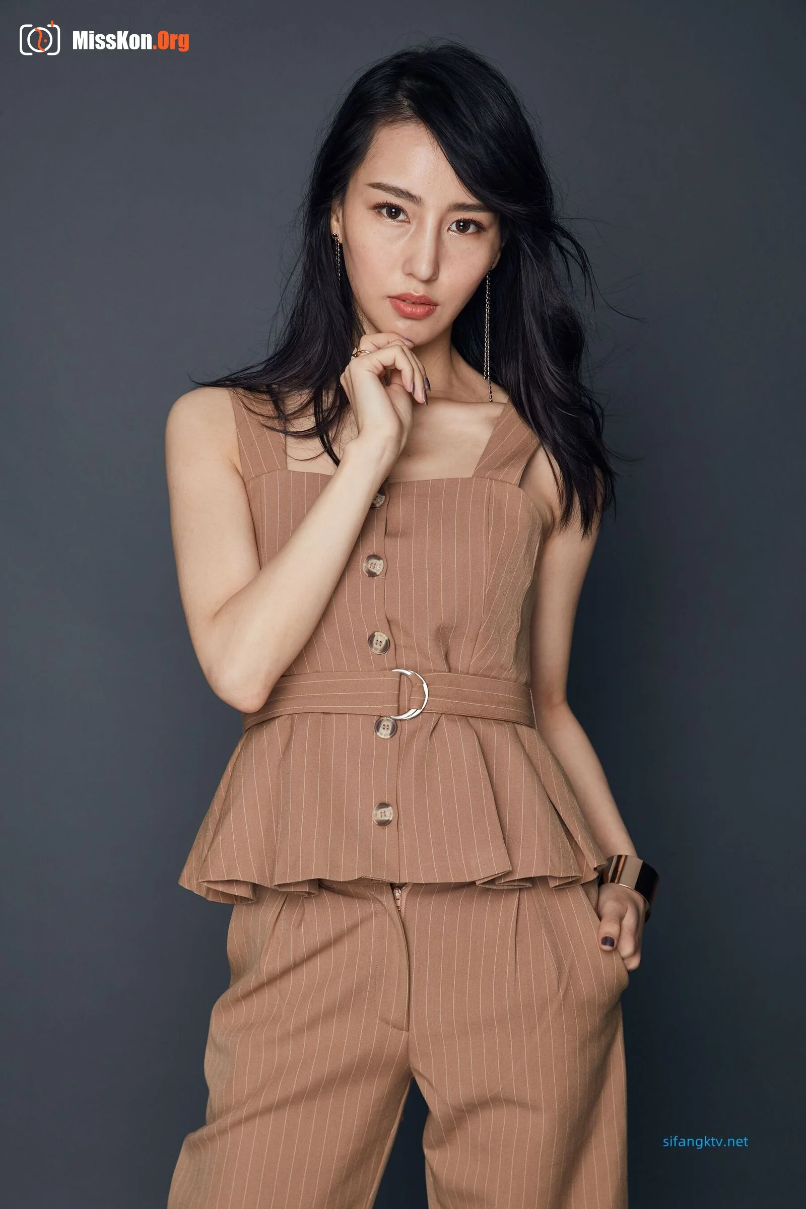If You Are the One female guest flat model Xing Xing exposed nipple photo - Photo 19