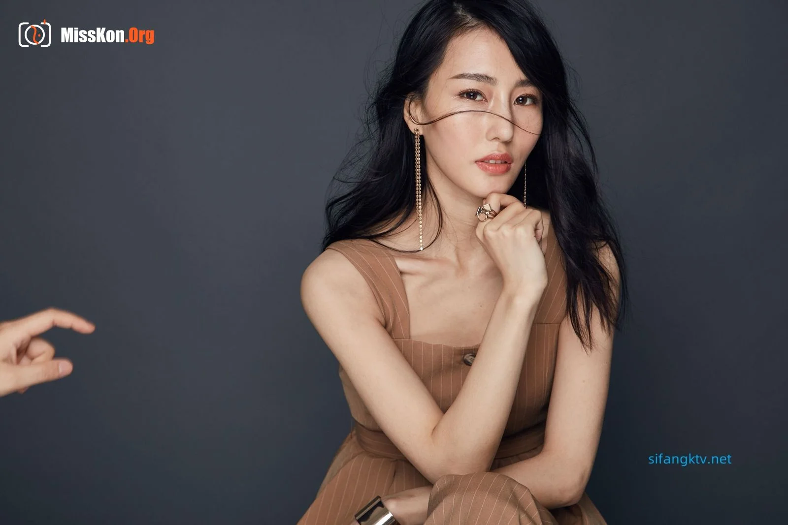 If You Are the One female guest flat model Xing Xing exposed nipple photo - Photo 3