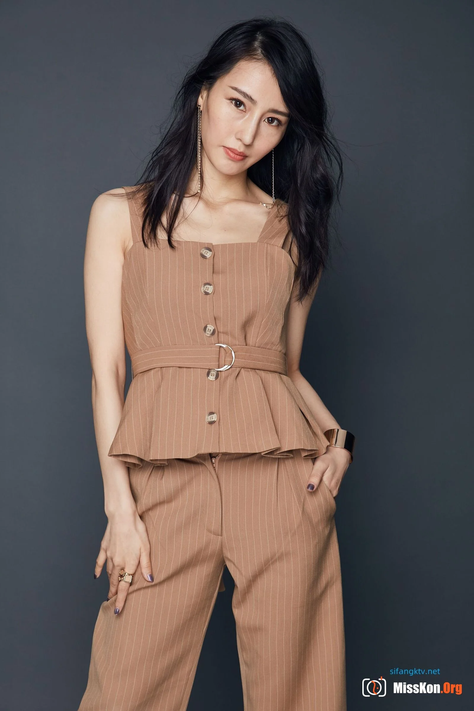 If You Are the One female guest flat model Xing Xing exposed nipple photo - Photo 8