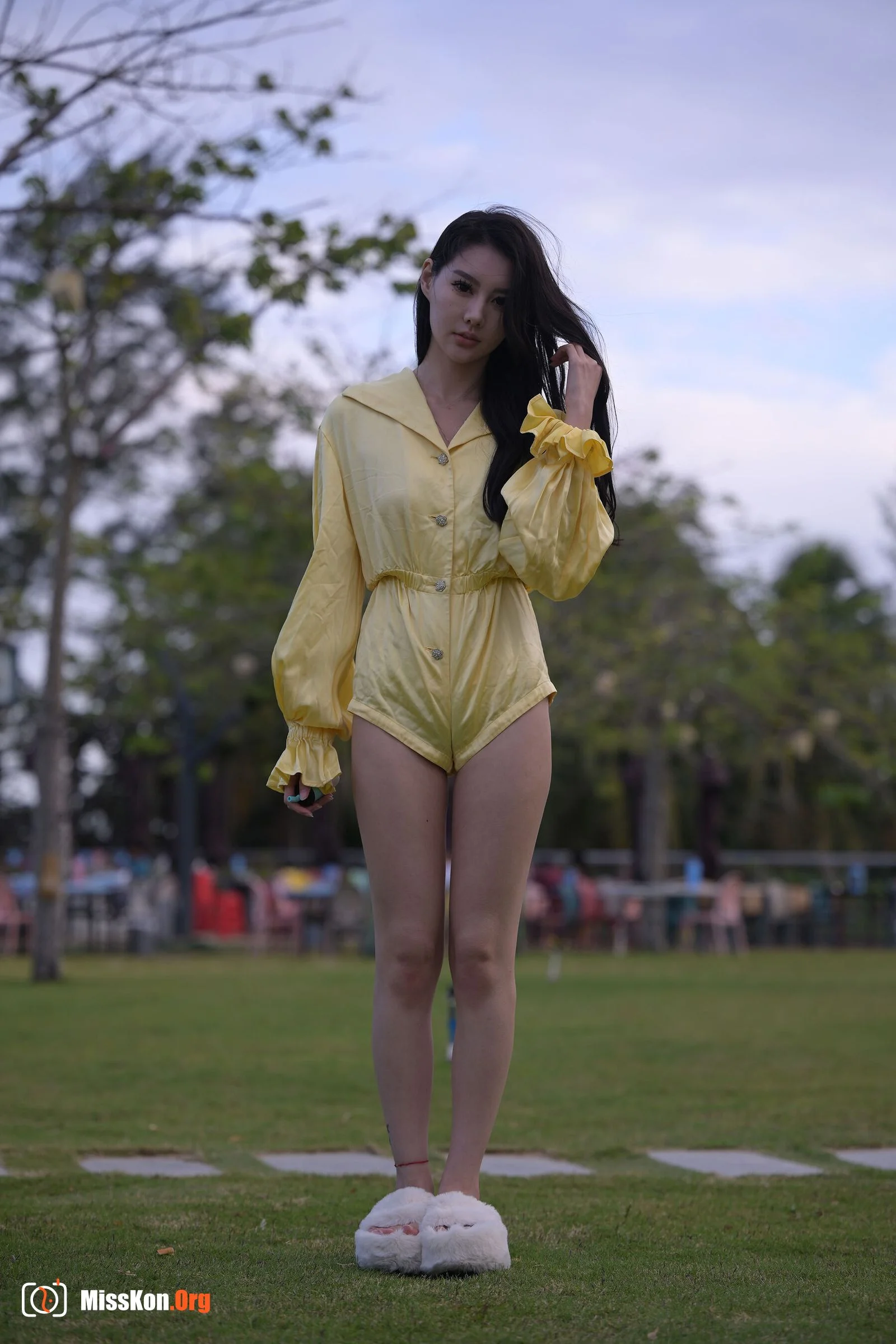 I'm not your queen (Magic Mirror Street Photography: Don’t Eat Eggs) - Photo 42