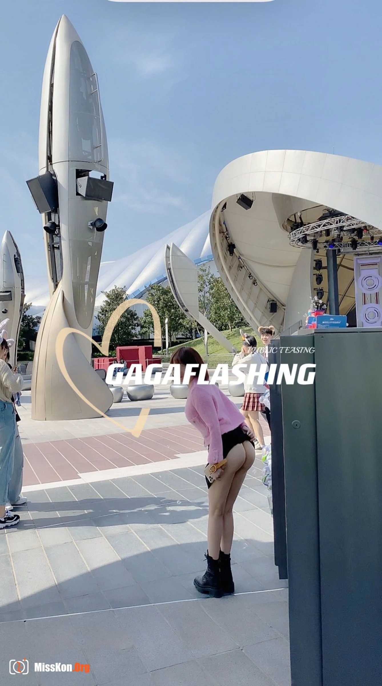 网红博主 Gagaflashing 露出合集 - 照片 13