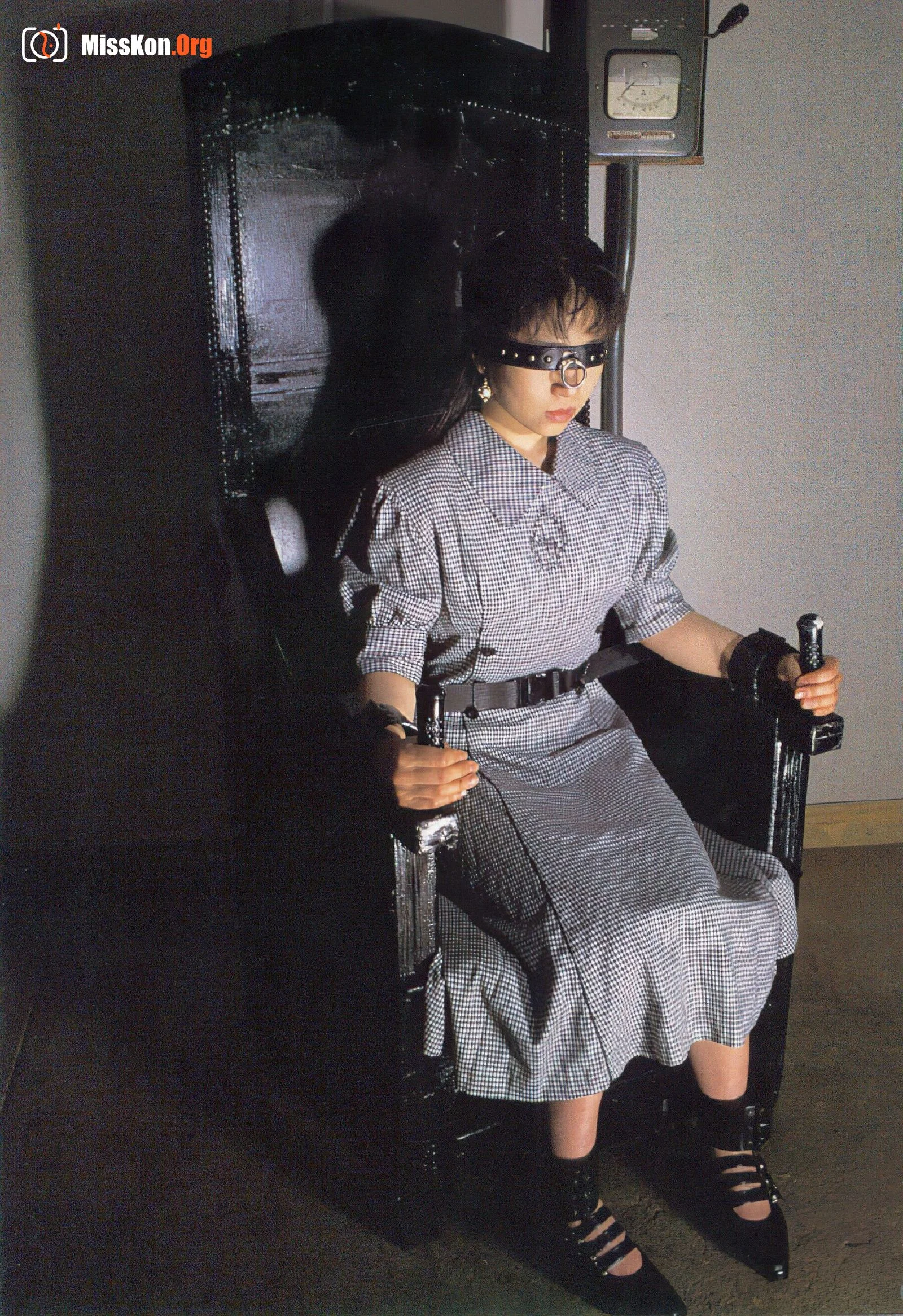 Ishihara Megumi: Beautiful Girl SM Legend (Sanwa Publishing) - Photo 2