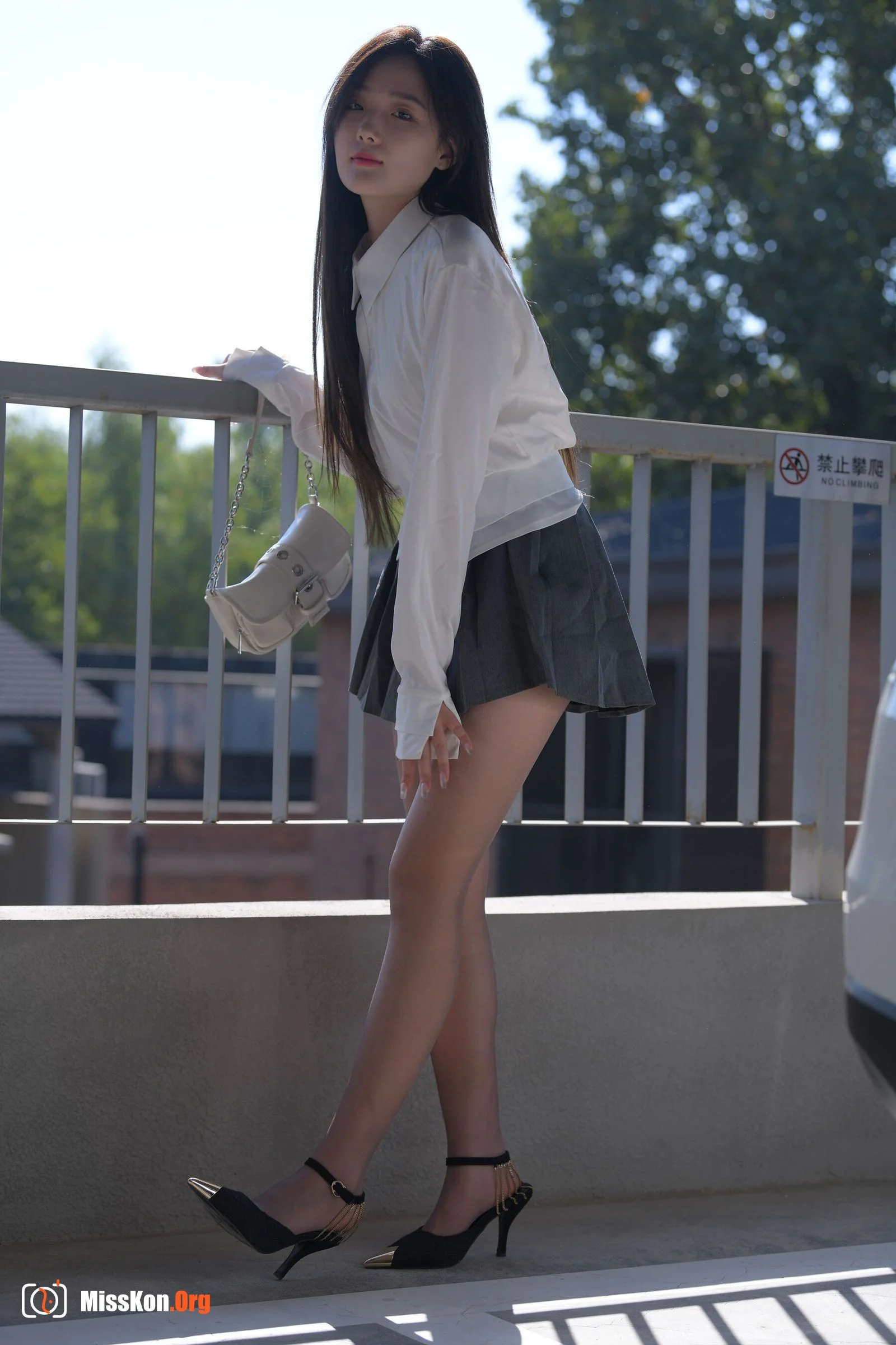 Jasmine Rain (Magic Mirror Street Photography: The Beginning) - Photo 16