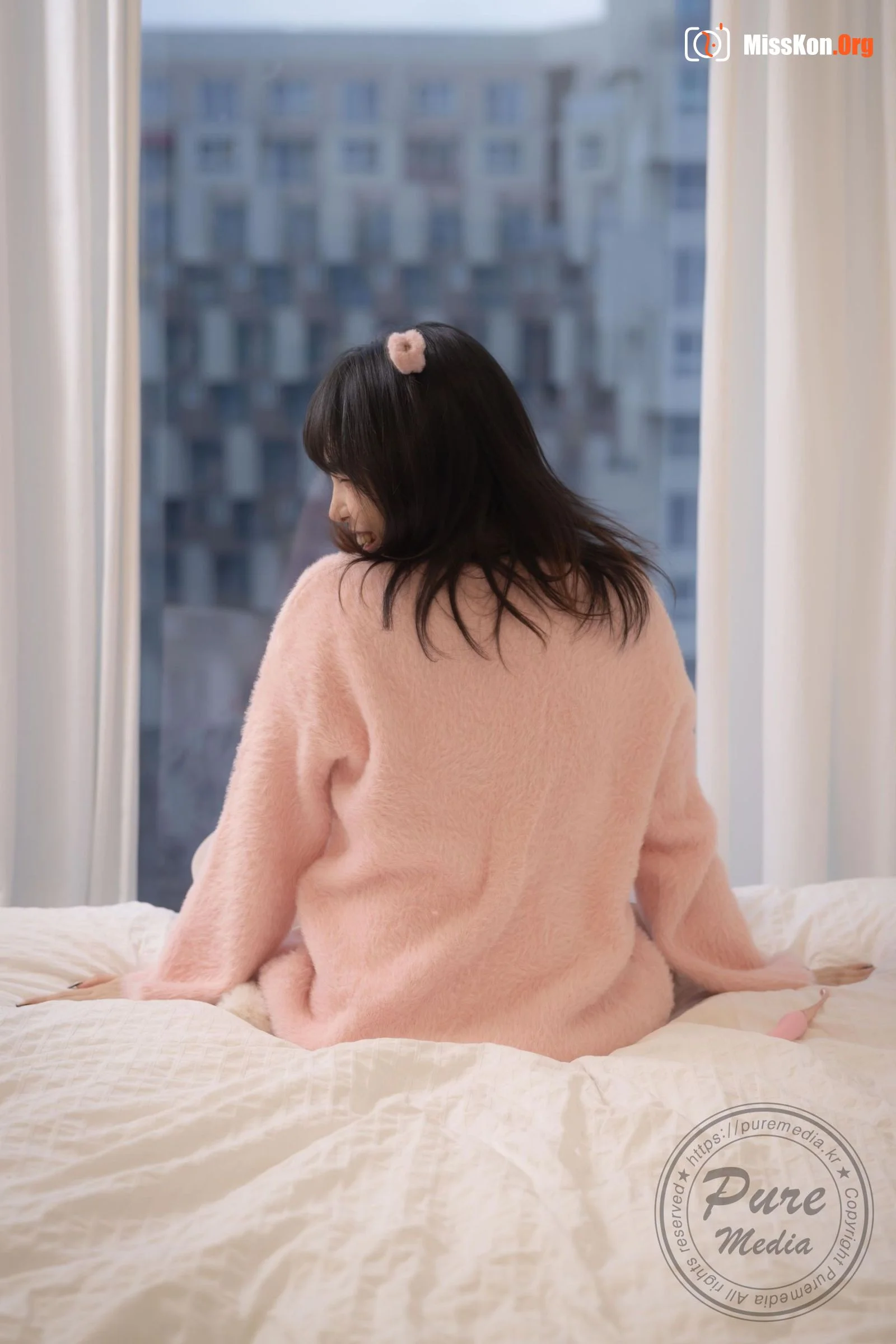 Jelly: Cutie Rabbit & Pink Hole - Photo 2