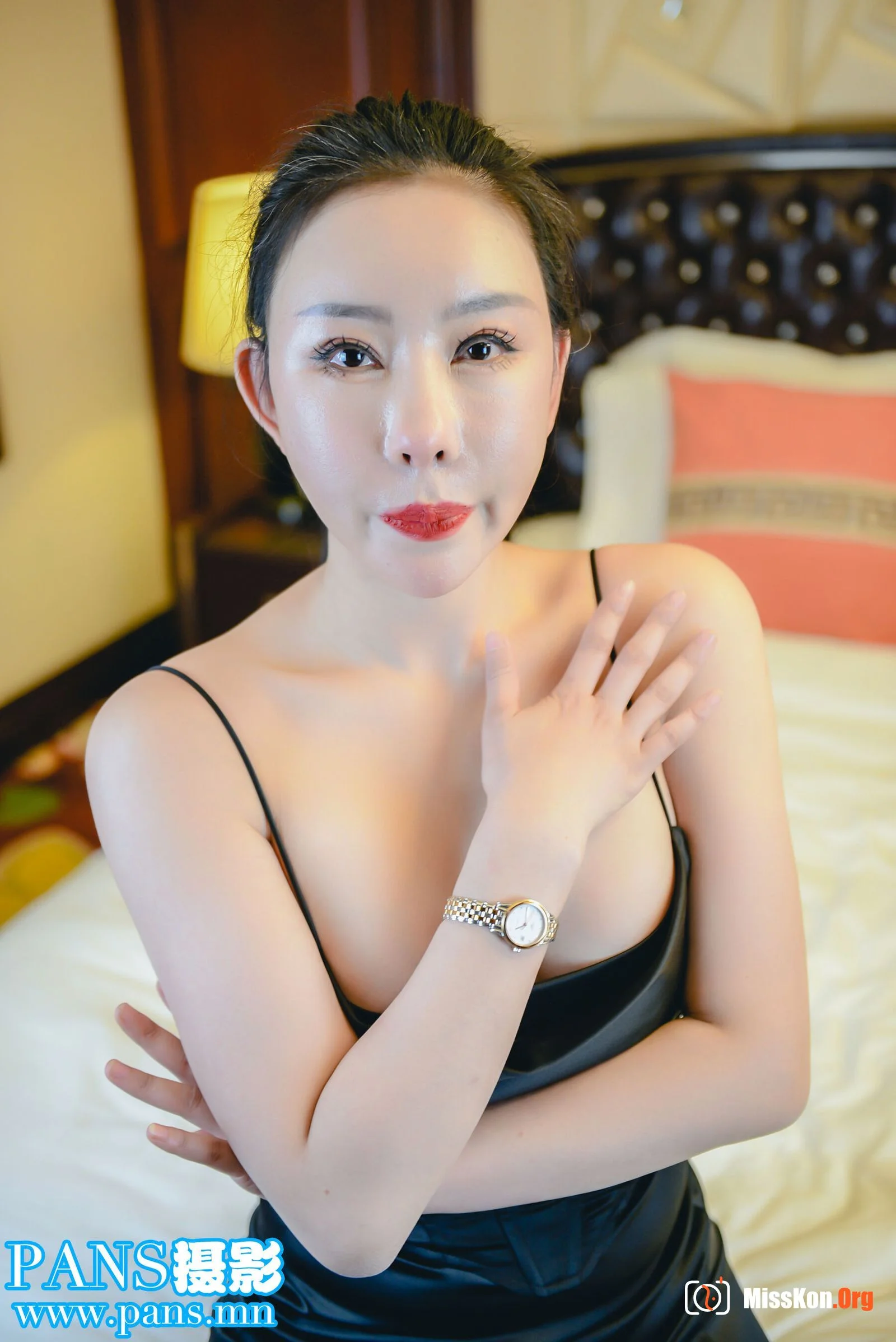 Ji Hyun - Photo 12