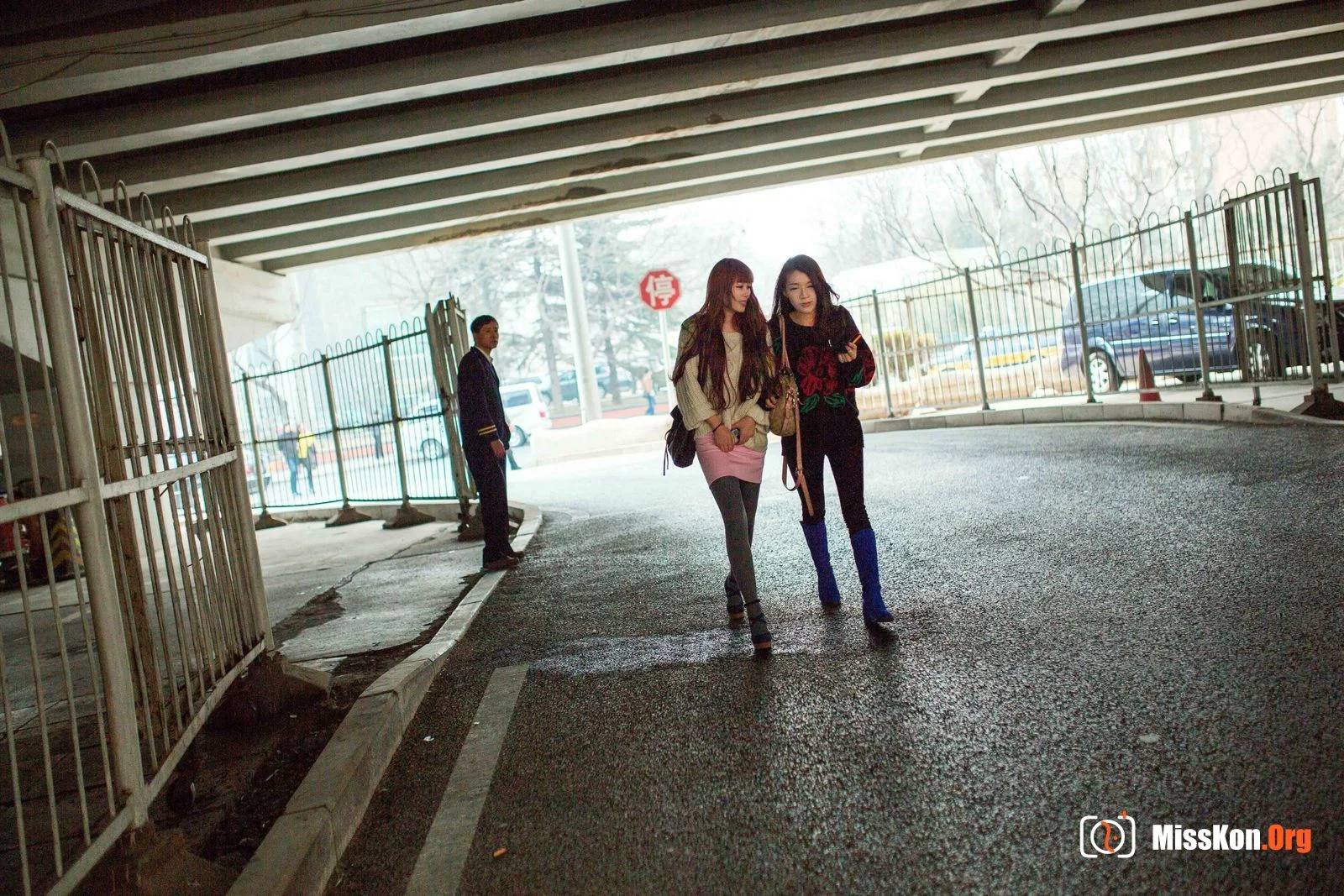 Jiabaoer & Tangtang: model, shop owner - Photo 5